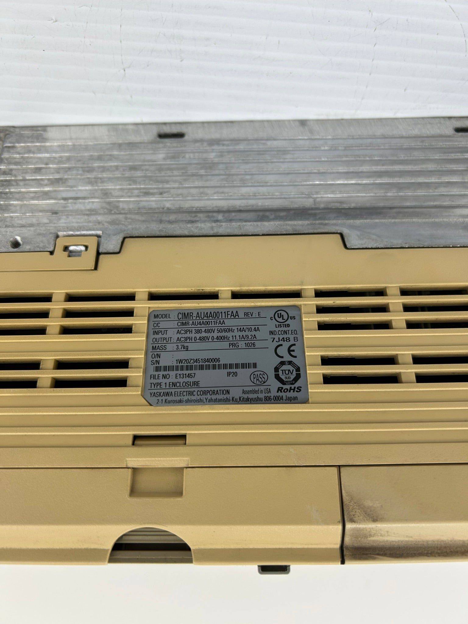 Yaskawa Electric CIMR-AU4A0011FAA Industrial AC Drive Rev E