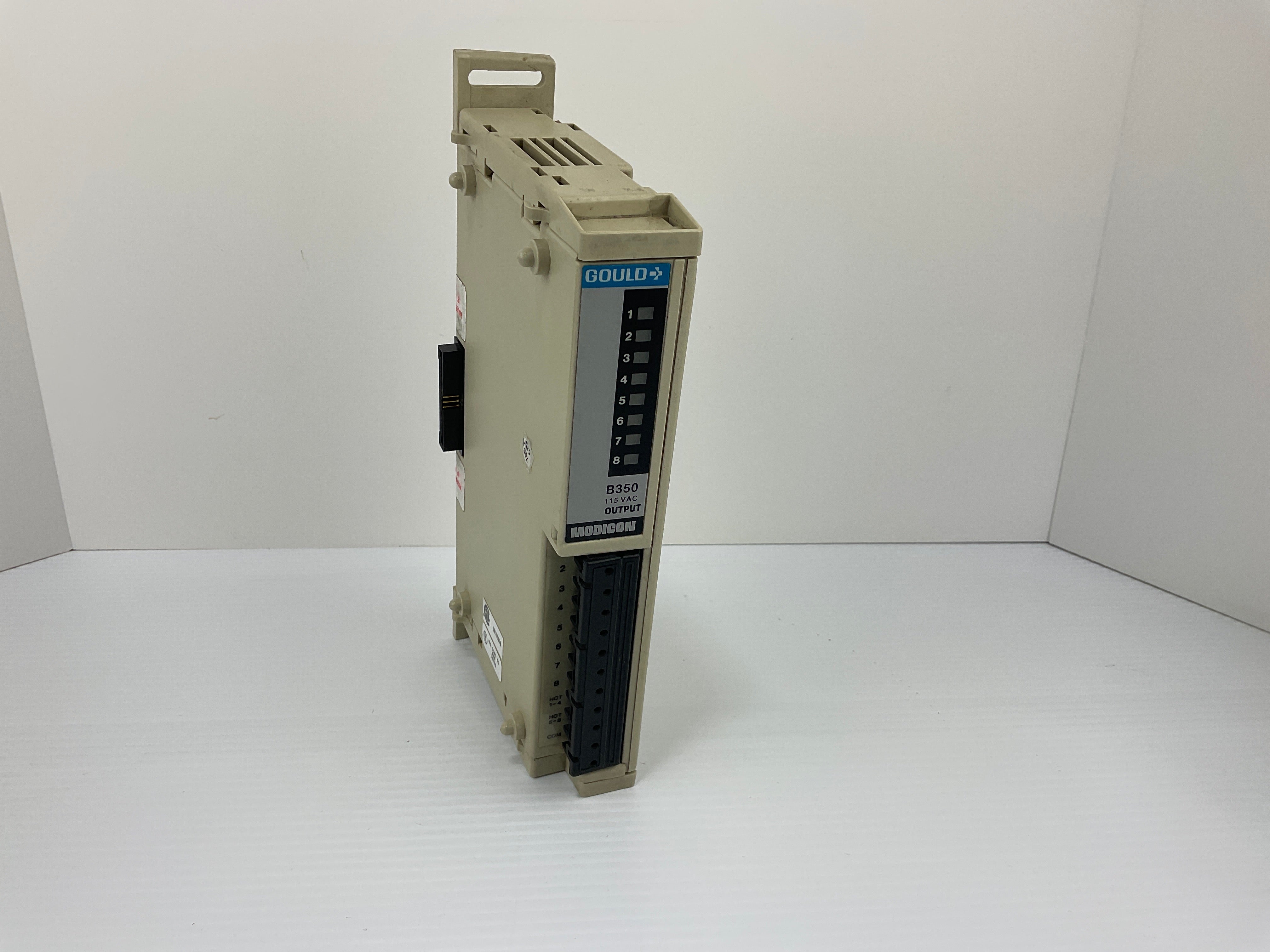 Gould B350 Modicron PLC Output Module