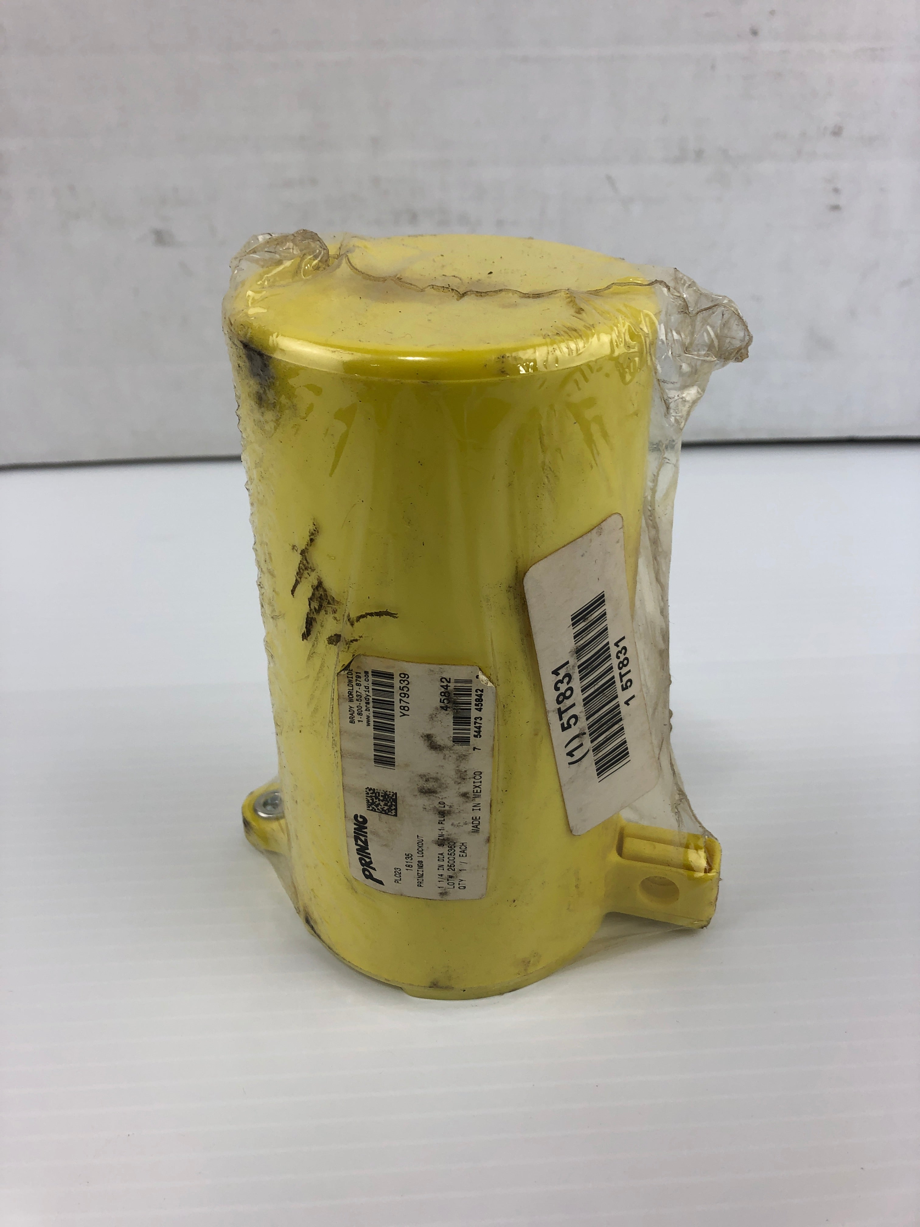 Prinzing PL023 Lockout Y879539 1-1/4" Diameter 3-in-1 Plug Lock