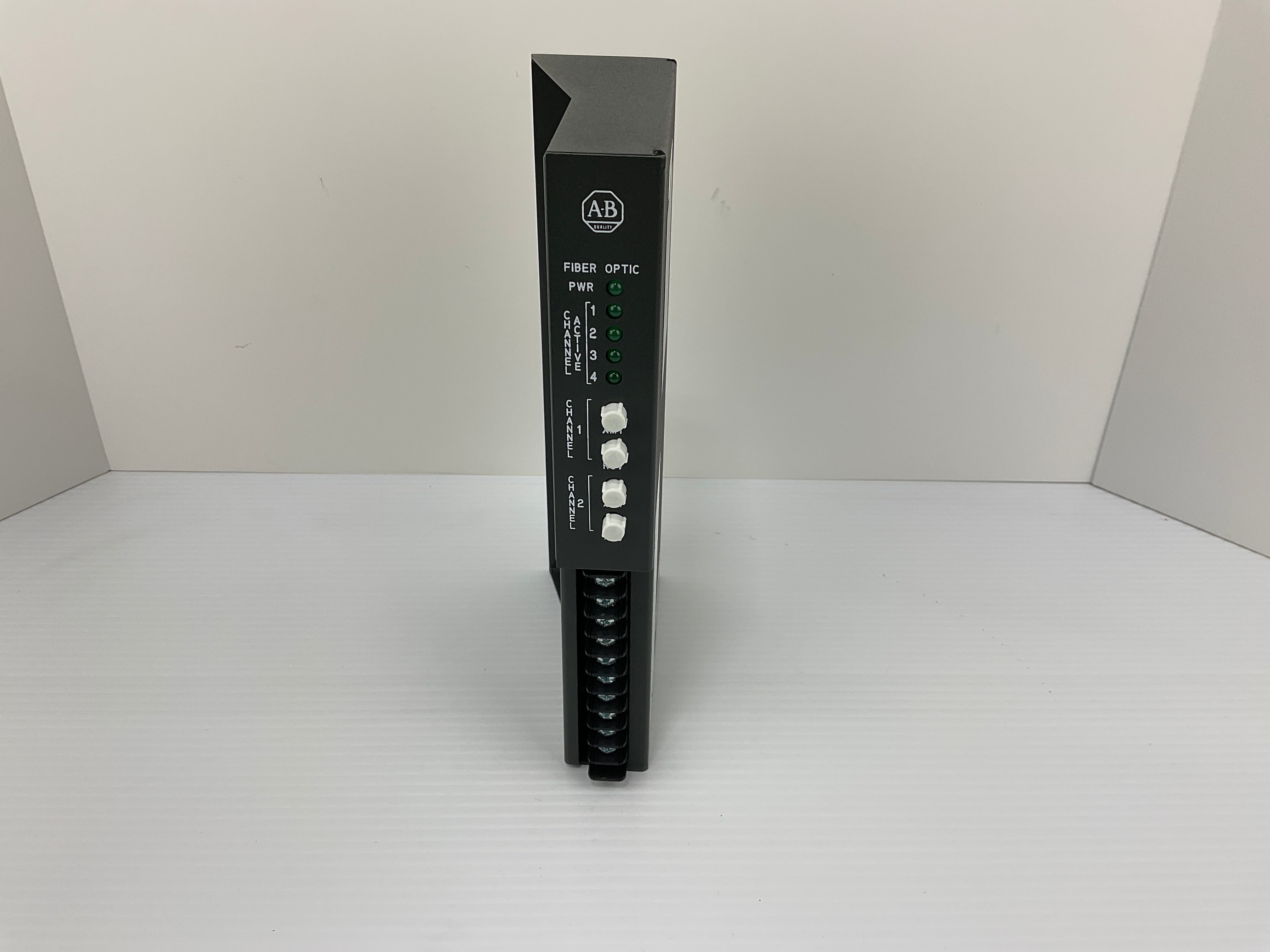 Allen Bradley 1771-AF1 Stand Alone Fiber Optic Converter 96667503 5VDC