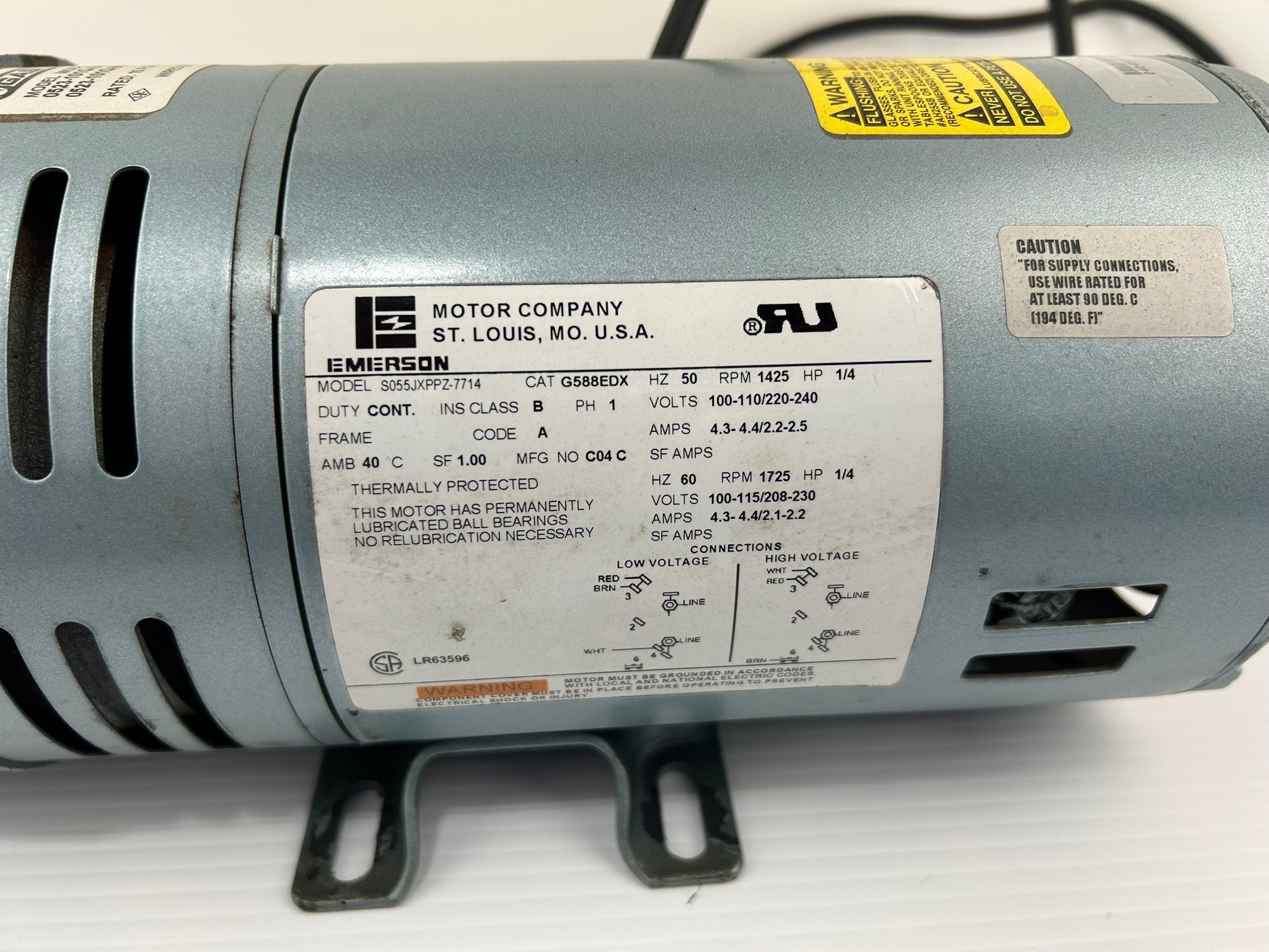 Gast 0523-101Q-G588EDX Pump with Emerson S055JXPPZ-7714 Motor G588EDX