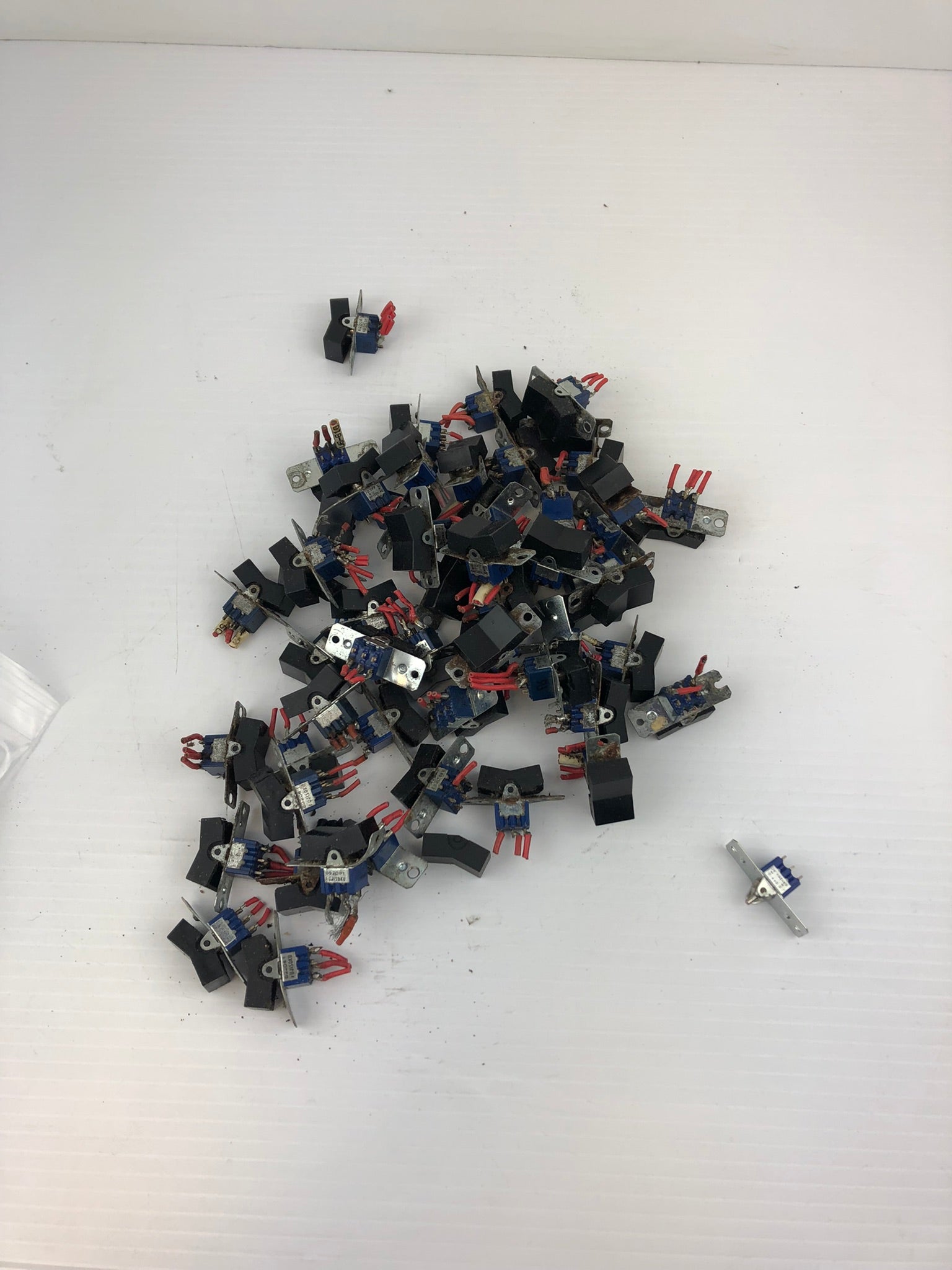 Fujisoku 8Q2041 Rocker Toggle Switch (Lot of 55)