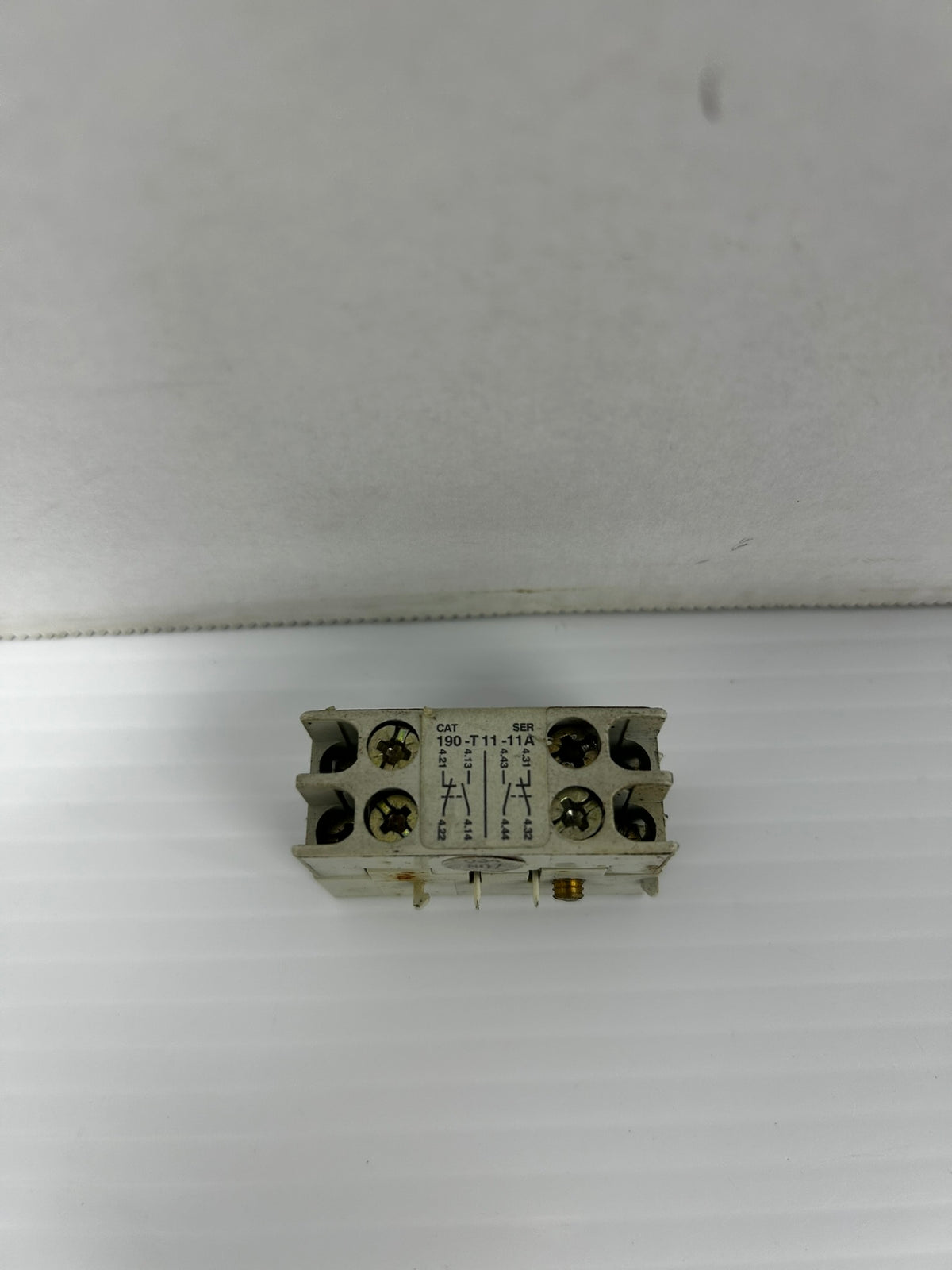 Allen-Bradley 190-T11-11A Trip Indicator Ser. A 500V 6A - Lot of 7