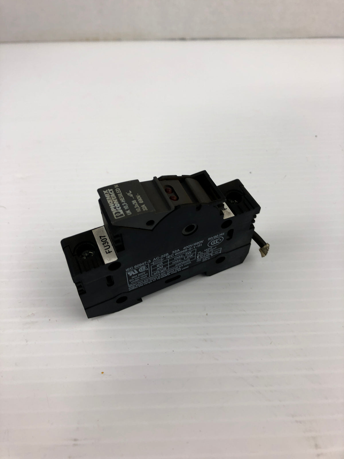 Phoenix Contact UK 10,3-HESILED N Circuit Breaker Protector AC-22B 32A