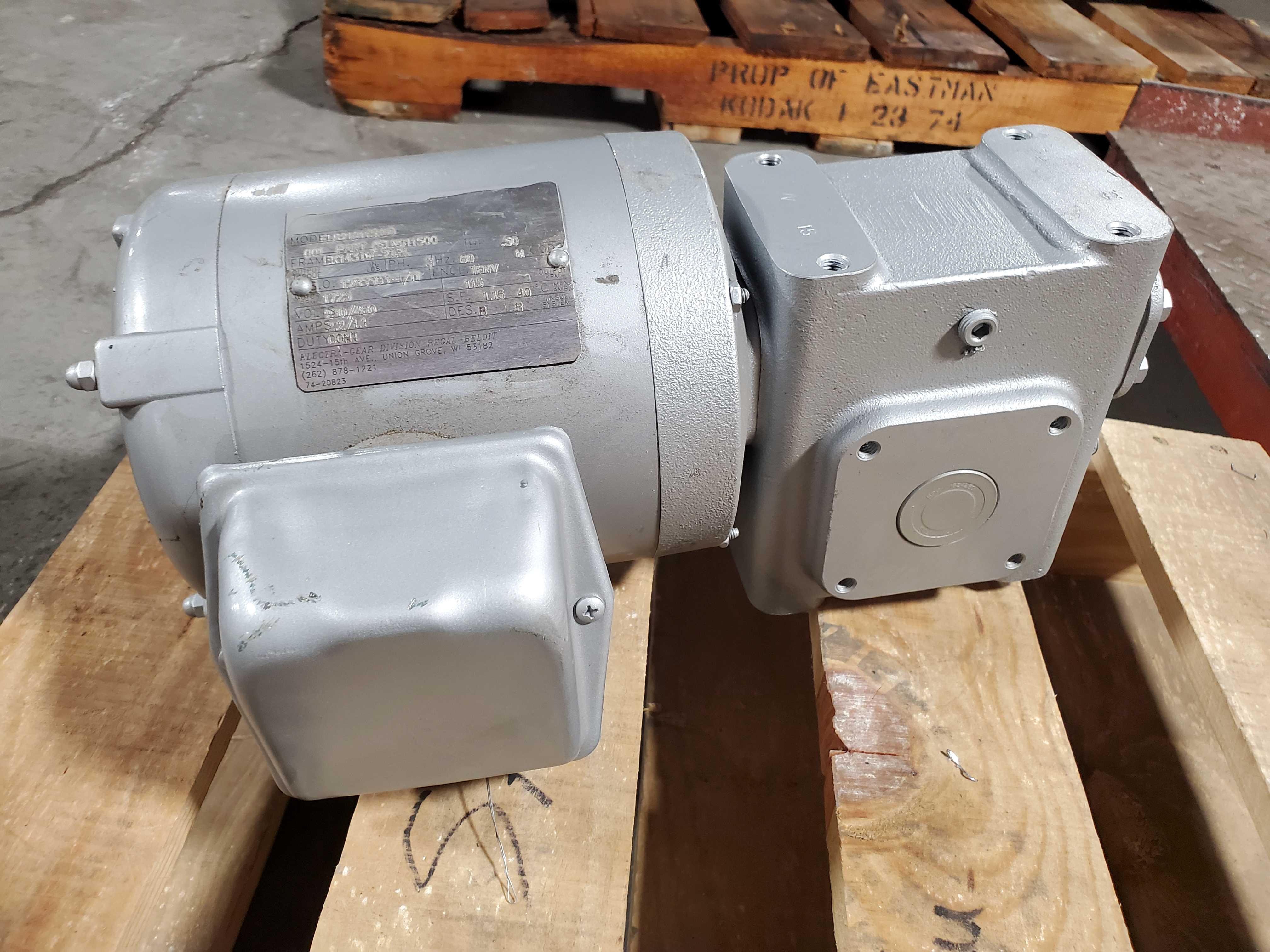 Electra-Gear EL-FLMG821-15-LL-EK50ETW Gear Motor 3 PH, 60Hz, .50 HP, 1725 RPM