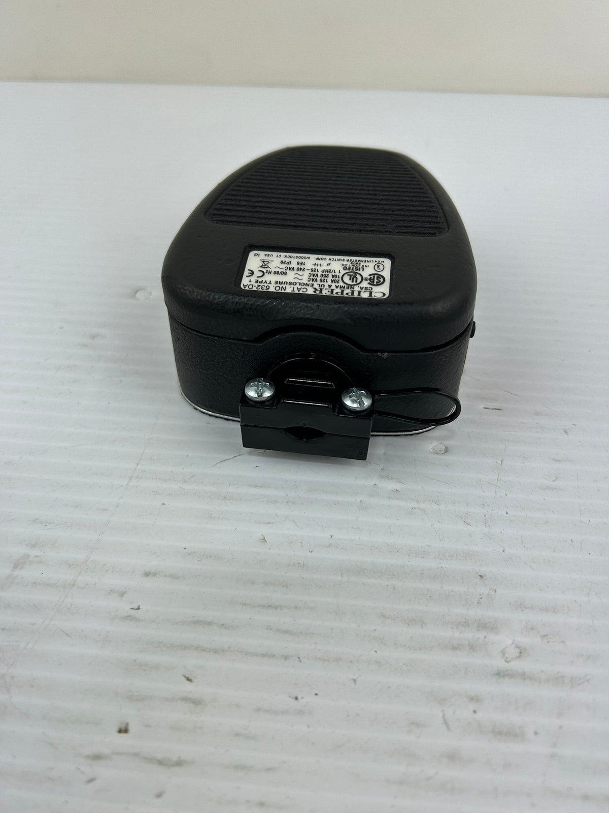 Linemaster Clipper 632-DA 2W808 Foot Switch Maintained 20A 125VAC 10A 250VAC