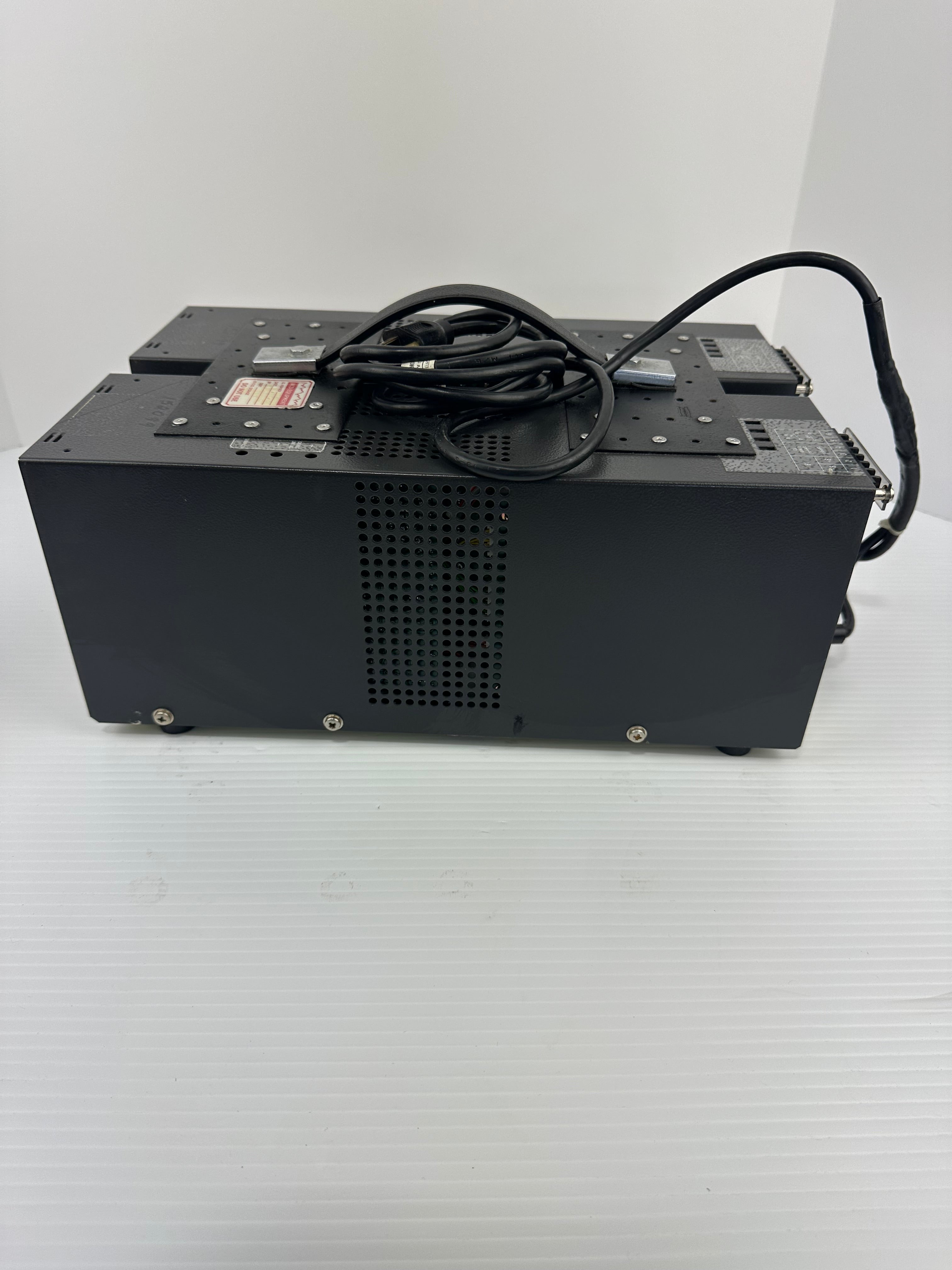 Kikuyu I Regulated DC Power Supply PAB 25-1TR 120 V 2.2 Amp 50/60 Hz