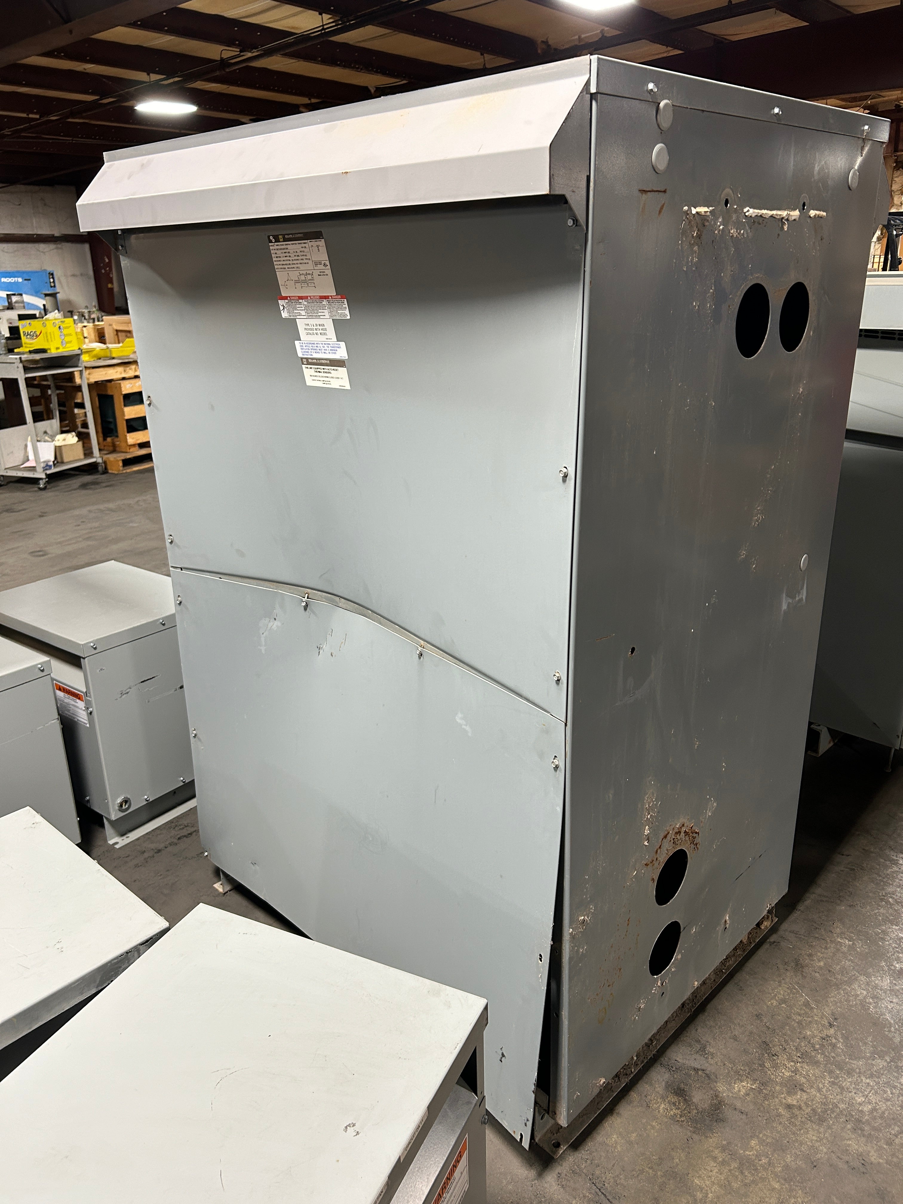 Square D 550T145HCUDITSW1 Transformer 550kVA 460V 460Y/265V 690A 3PH Type 2