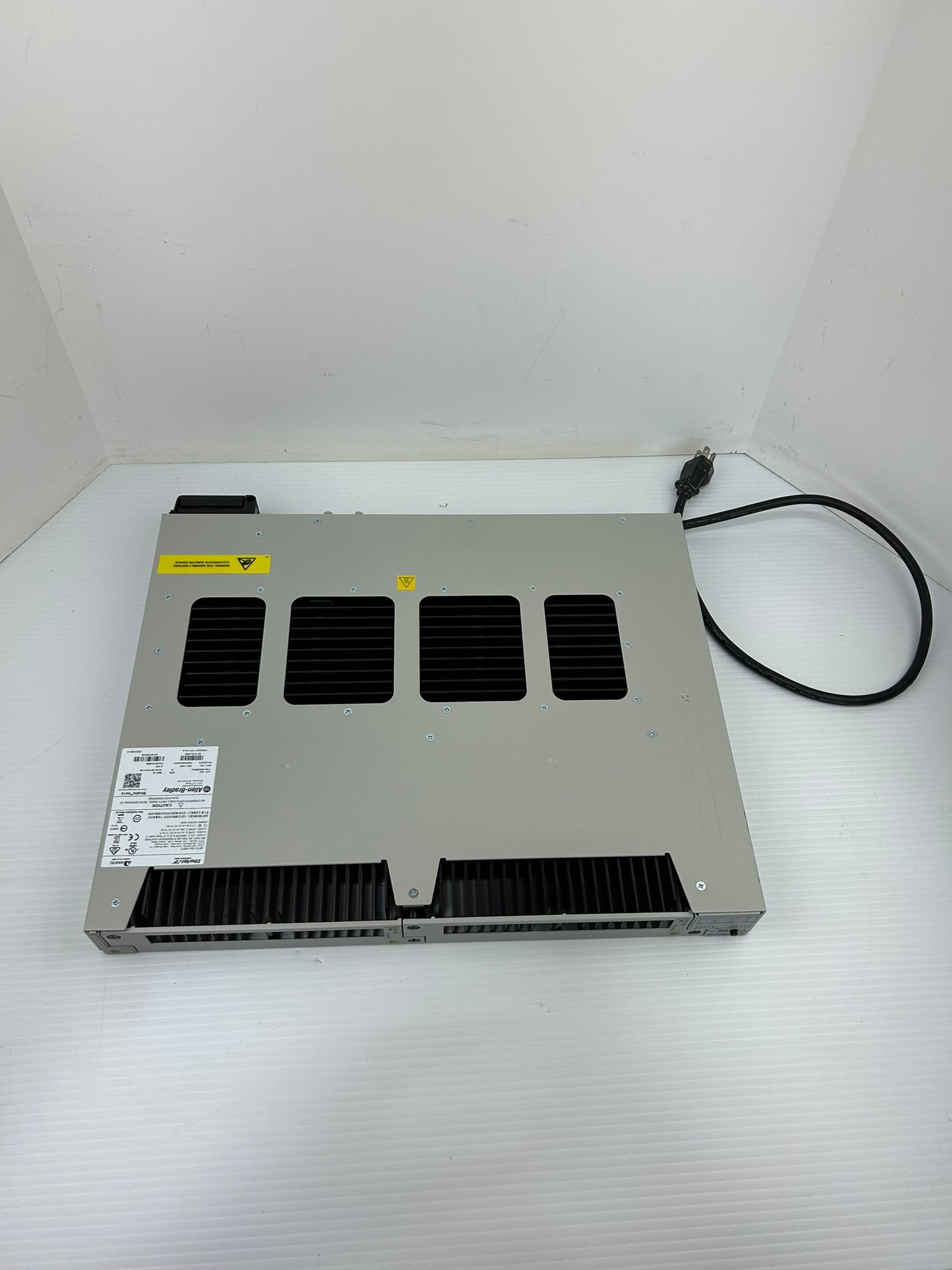 Allen Bradley 1783-IMS28RAC Stratix 5410 Ethernet Managed Switch Series B