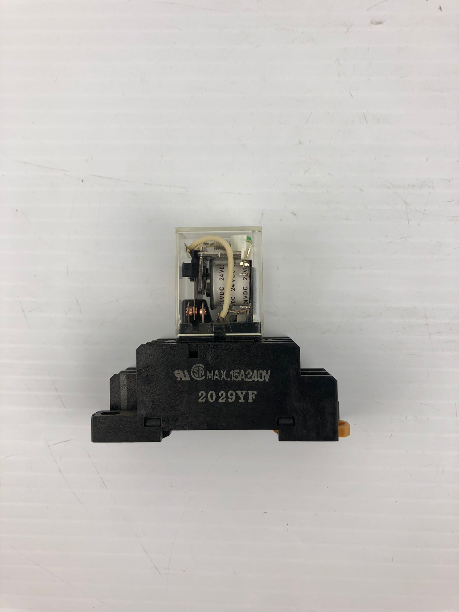 OMRON LY2N-D2 Relay with Base 2029YF 15A 240V