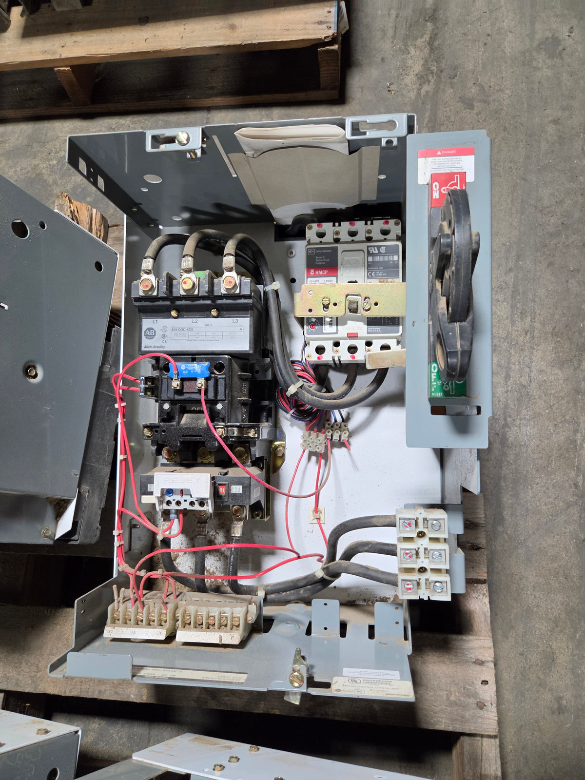 Allen-Bradley MCC Bucket 2113B Size 3 100A Breaker 30HP 3PH 480V 60Hz - No Door