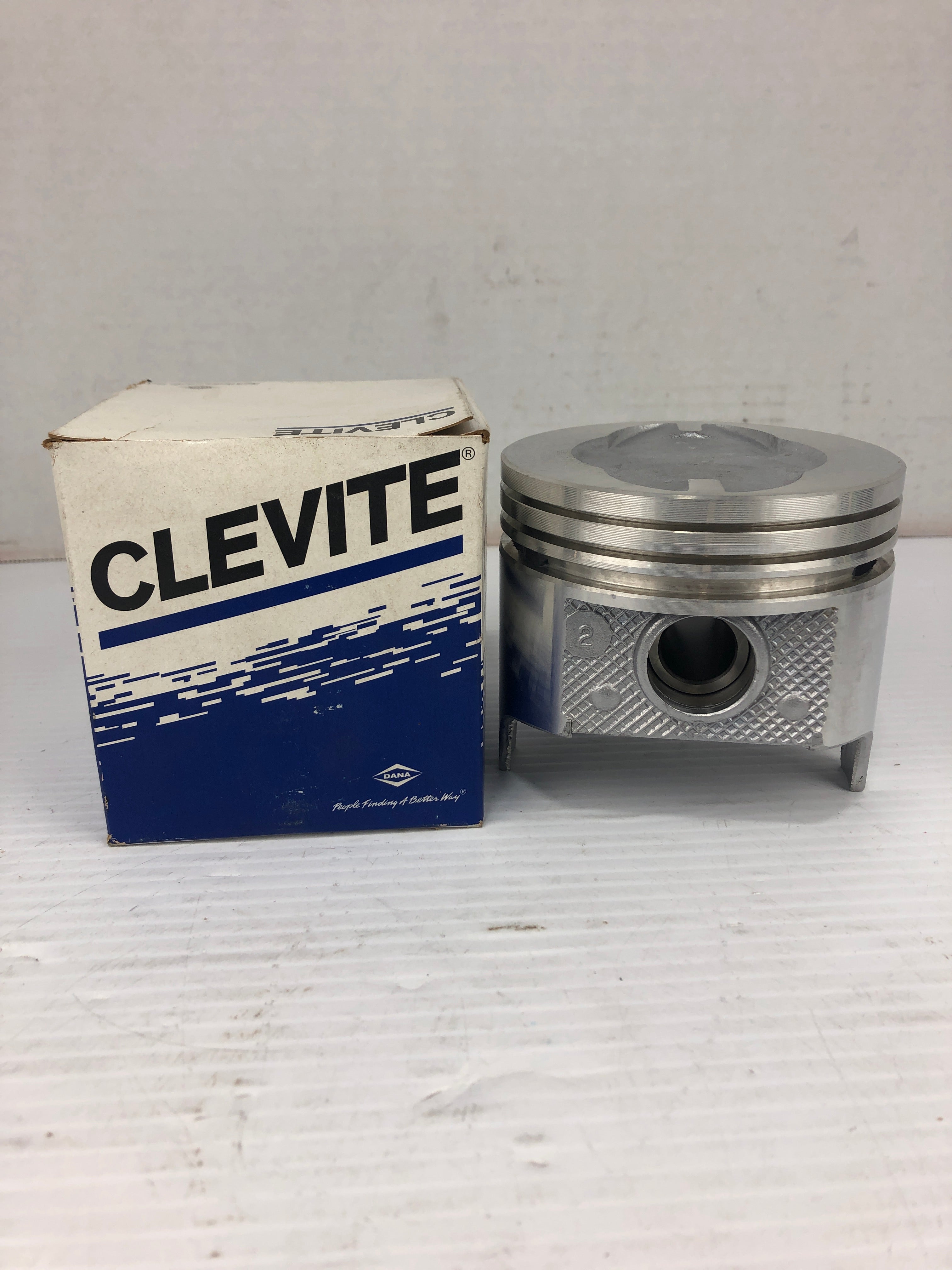 Clevite 224-1831 Engine Piston 2241831