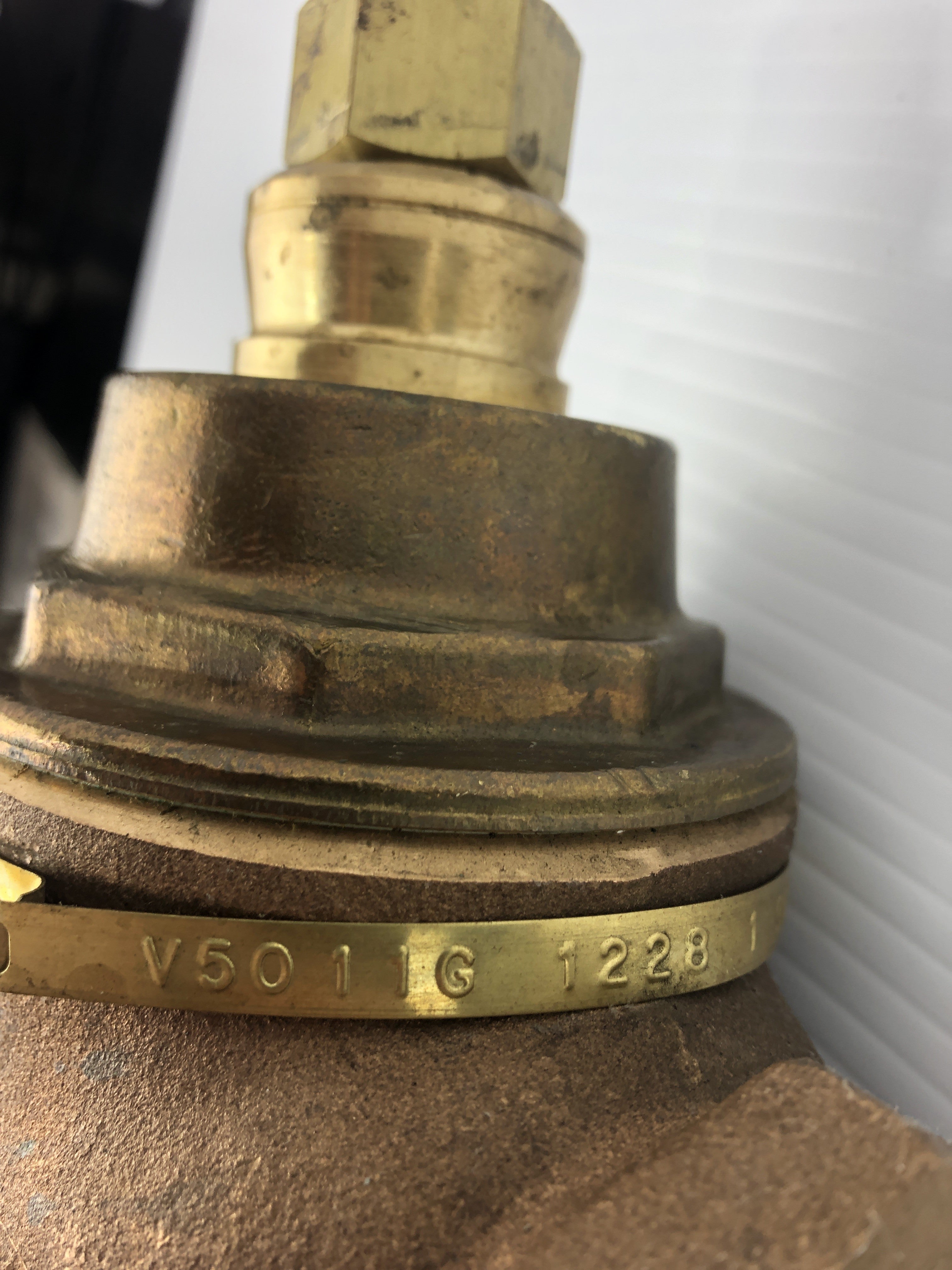 Honeywell V5011G 1228 Valve 1-1/2"
