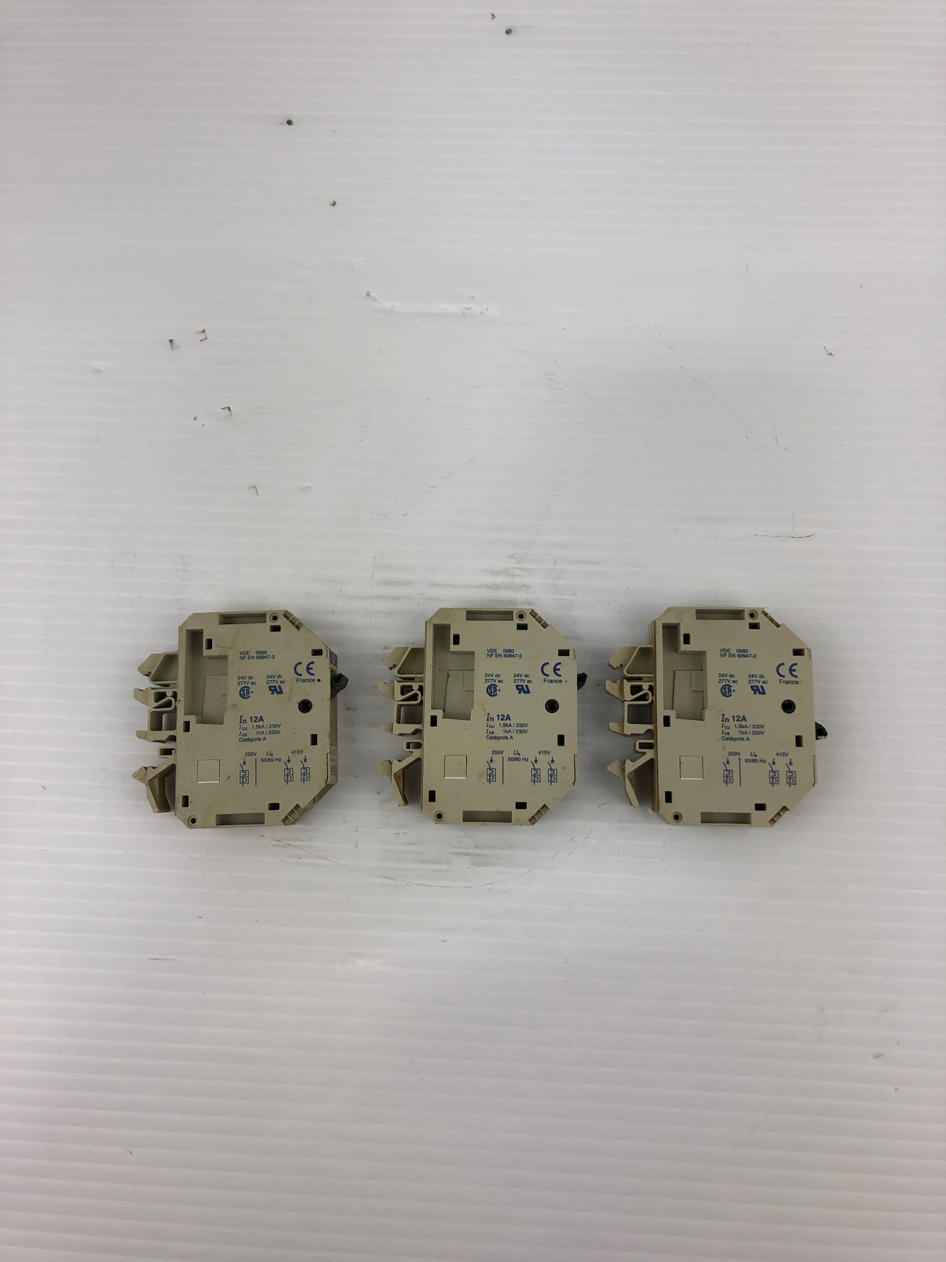 Telemecanique GB2-CB20 Circuit Breaker Protector 24V 12A - Lot of 3