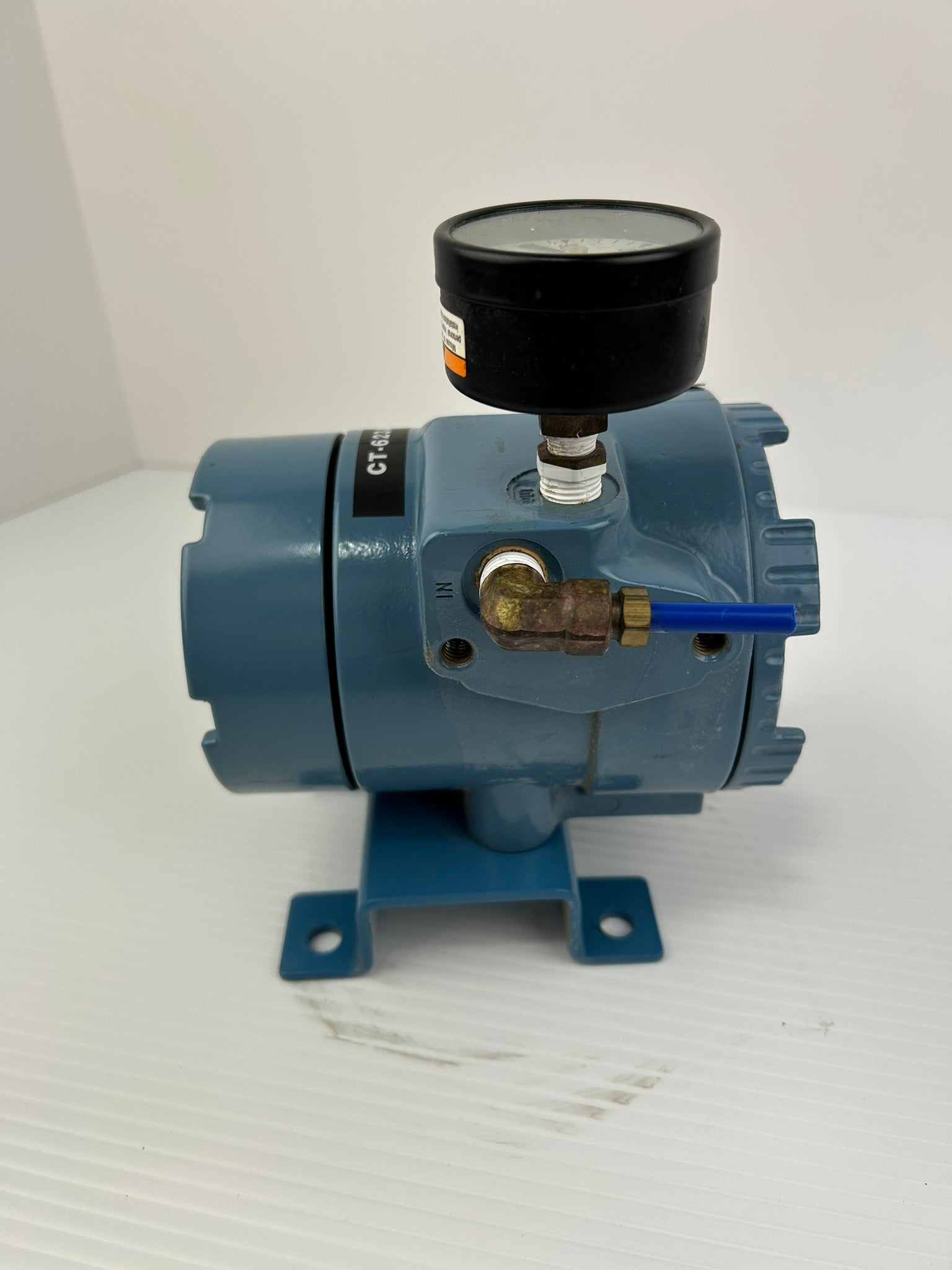 Rosemount 3311DS1J1B1E5 Current to Pressure Transducer with Pressure Gauge