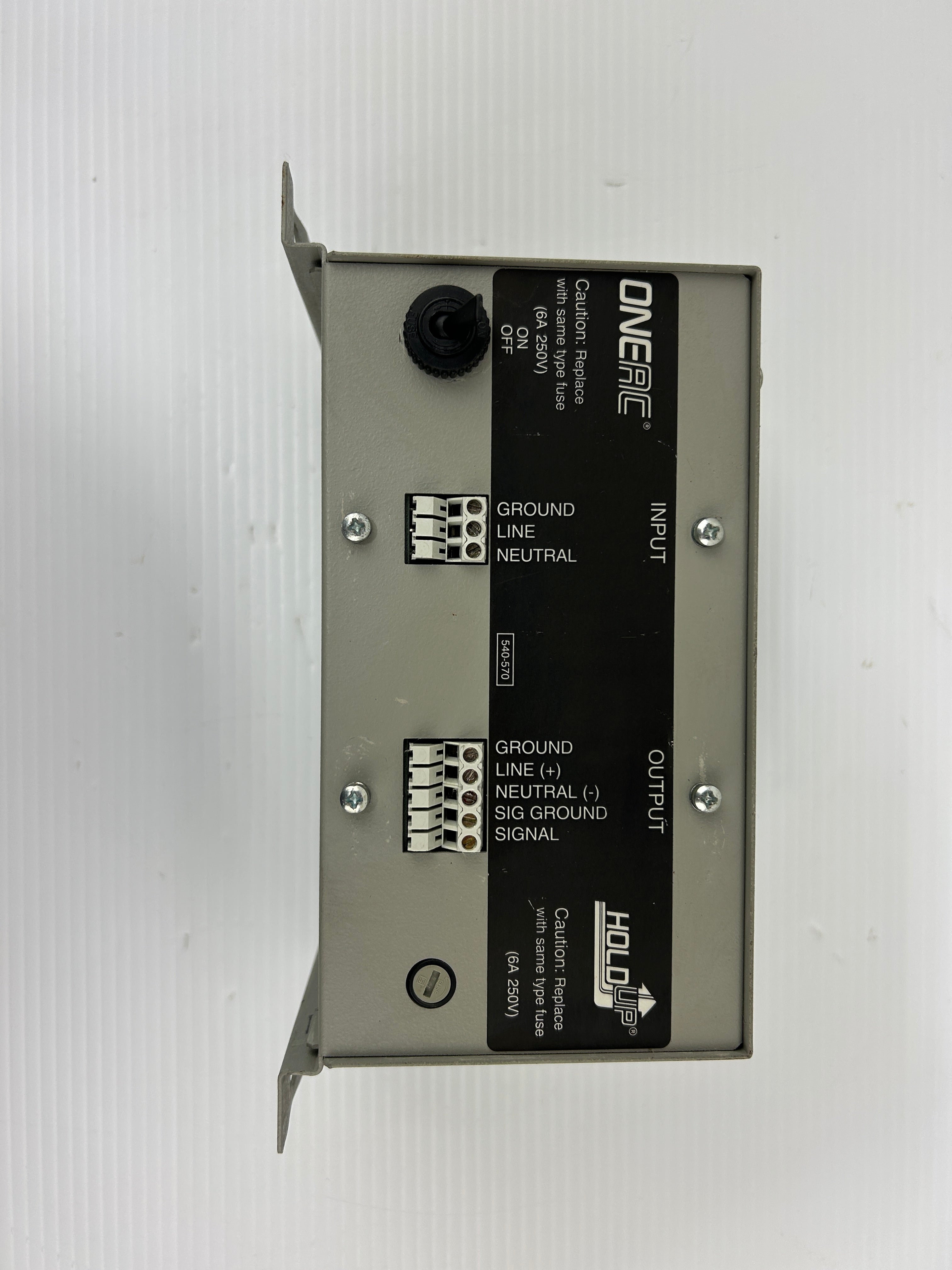 OneAC HU100 Ride-Through Power Source Power Supply Hold Up HU100-3CS