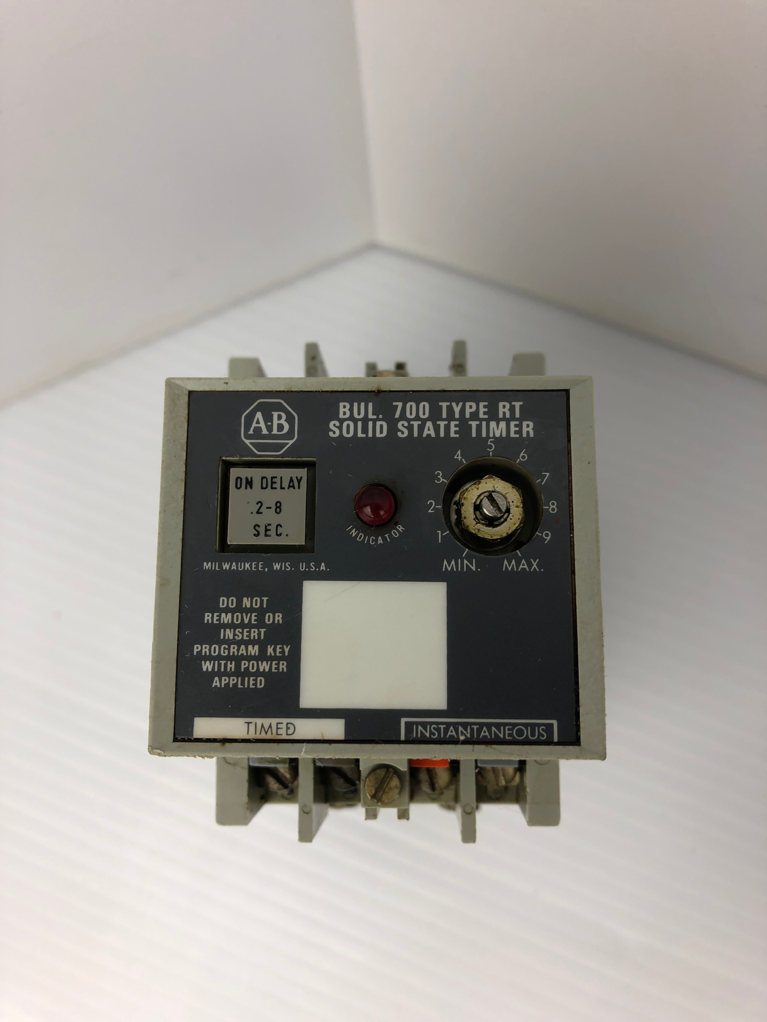 Allen-Bradley RT00N110A1 Solid State Timing Relay Bul. 700 Type RT Series B