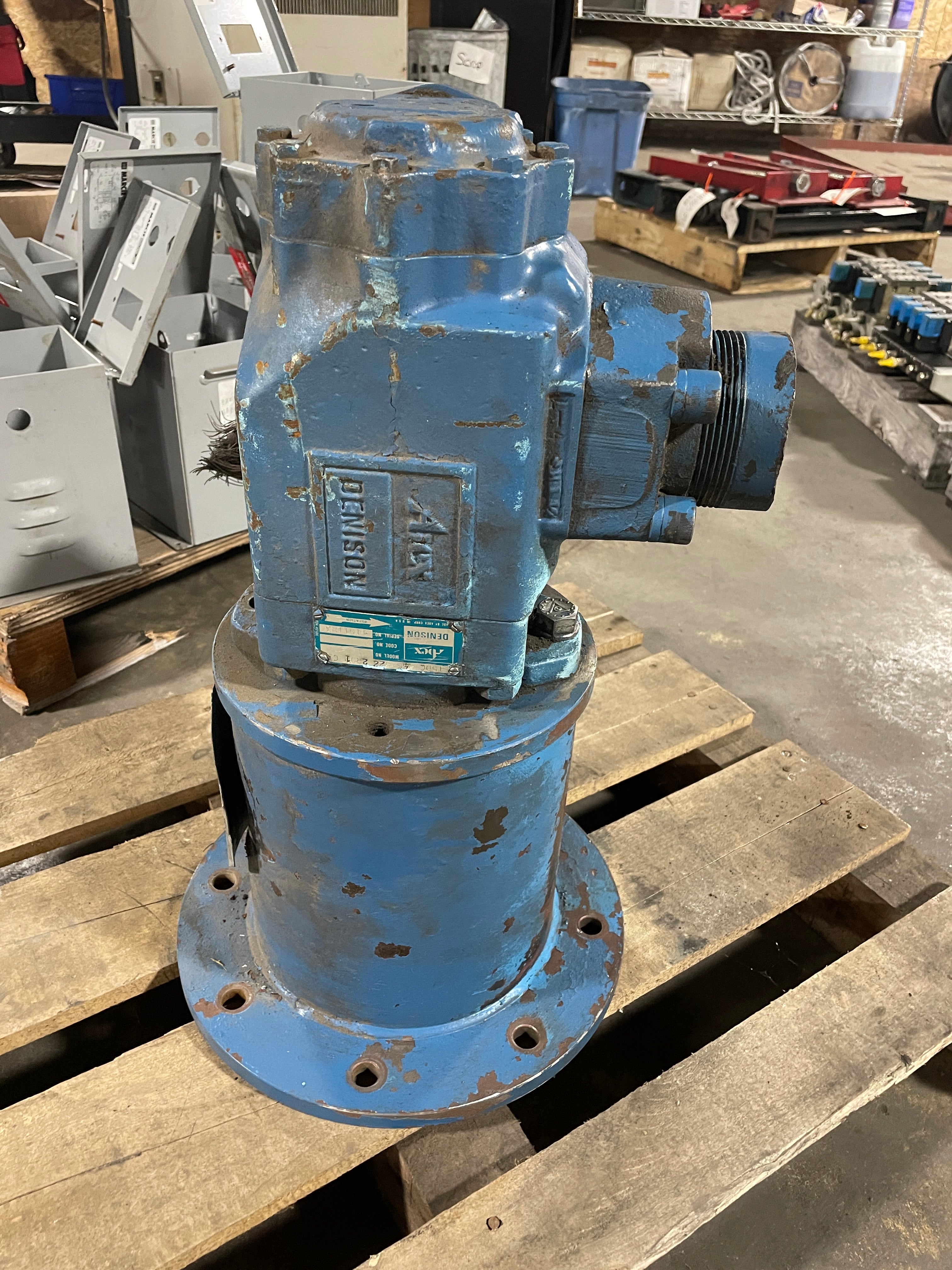 Denison T5DC-045-022-2R01-C1 Pump C5V10 321 A1 Valve with BSF 1302-345 Adapter