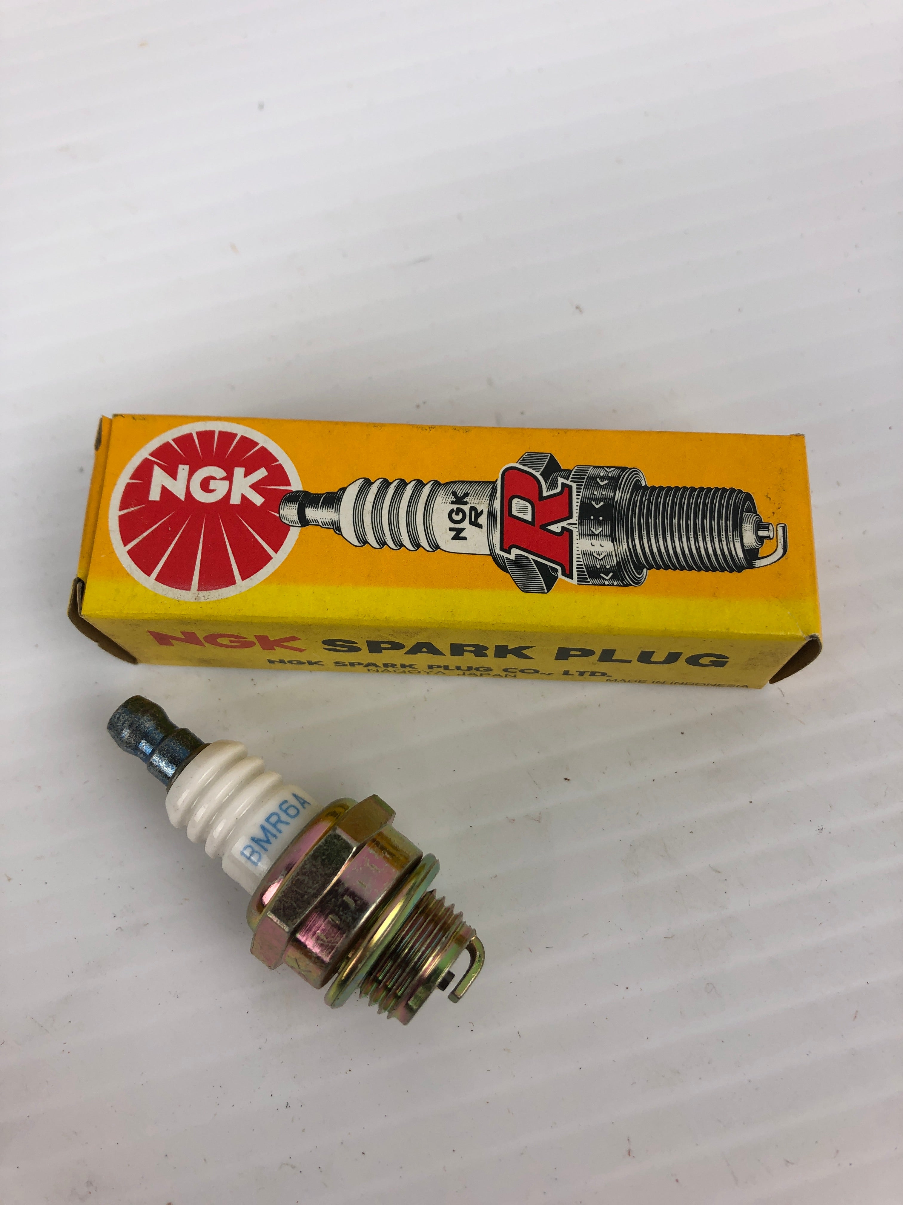 4 Candele NGK BMR6A (7421) / 5921 Per Motori Piccoli A Benzina – Giappone