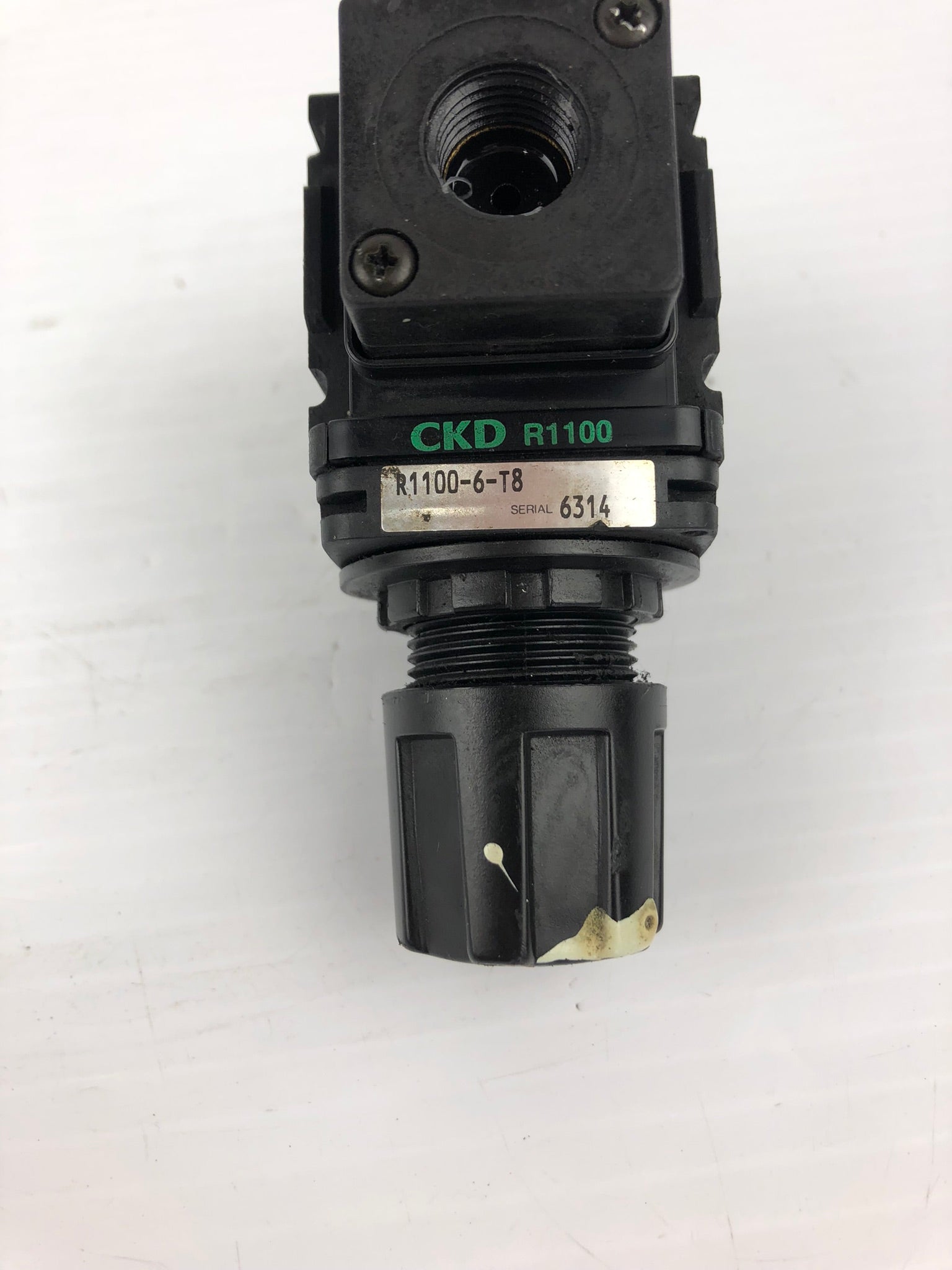 CKD R1100-6-T8 Pneumatic Regulator