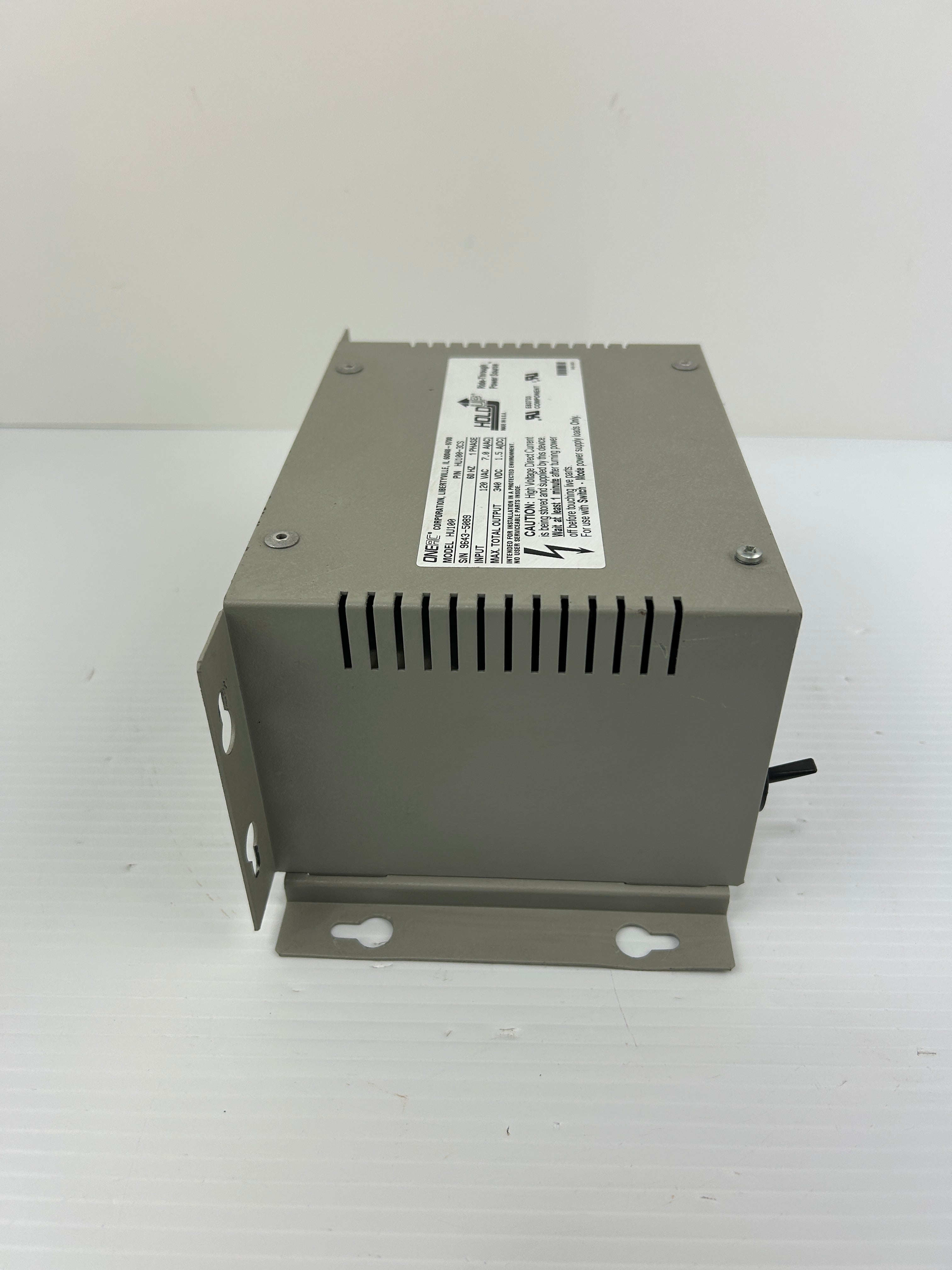 OneAC HU100 Ride-Through Power Source Power Supply Hold Up HU100-3CS