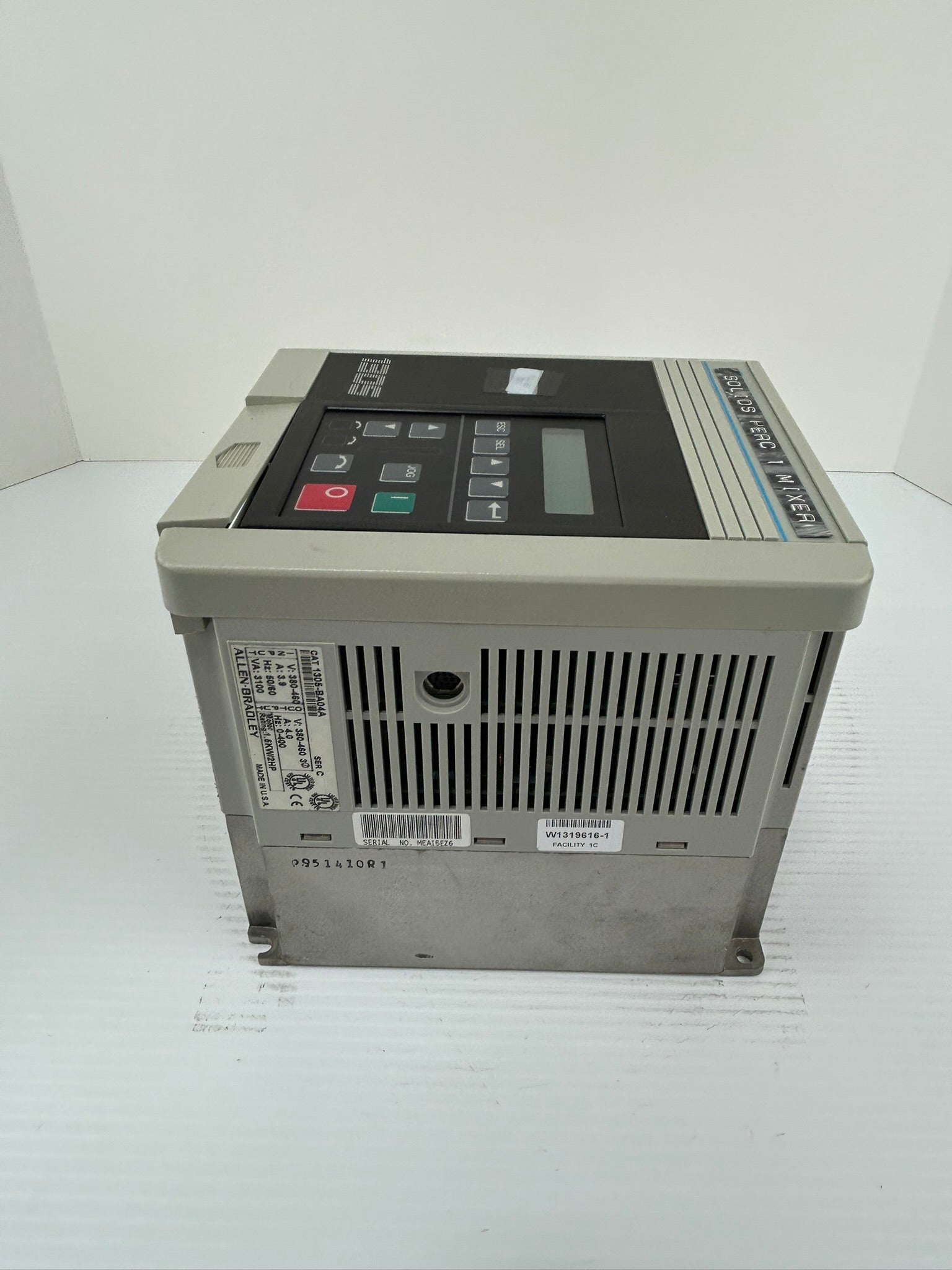 Allen Bradley 1305-BA04A Variable Frequency Drive Series C