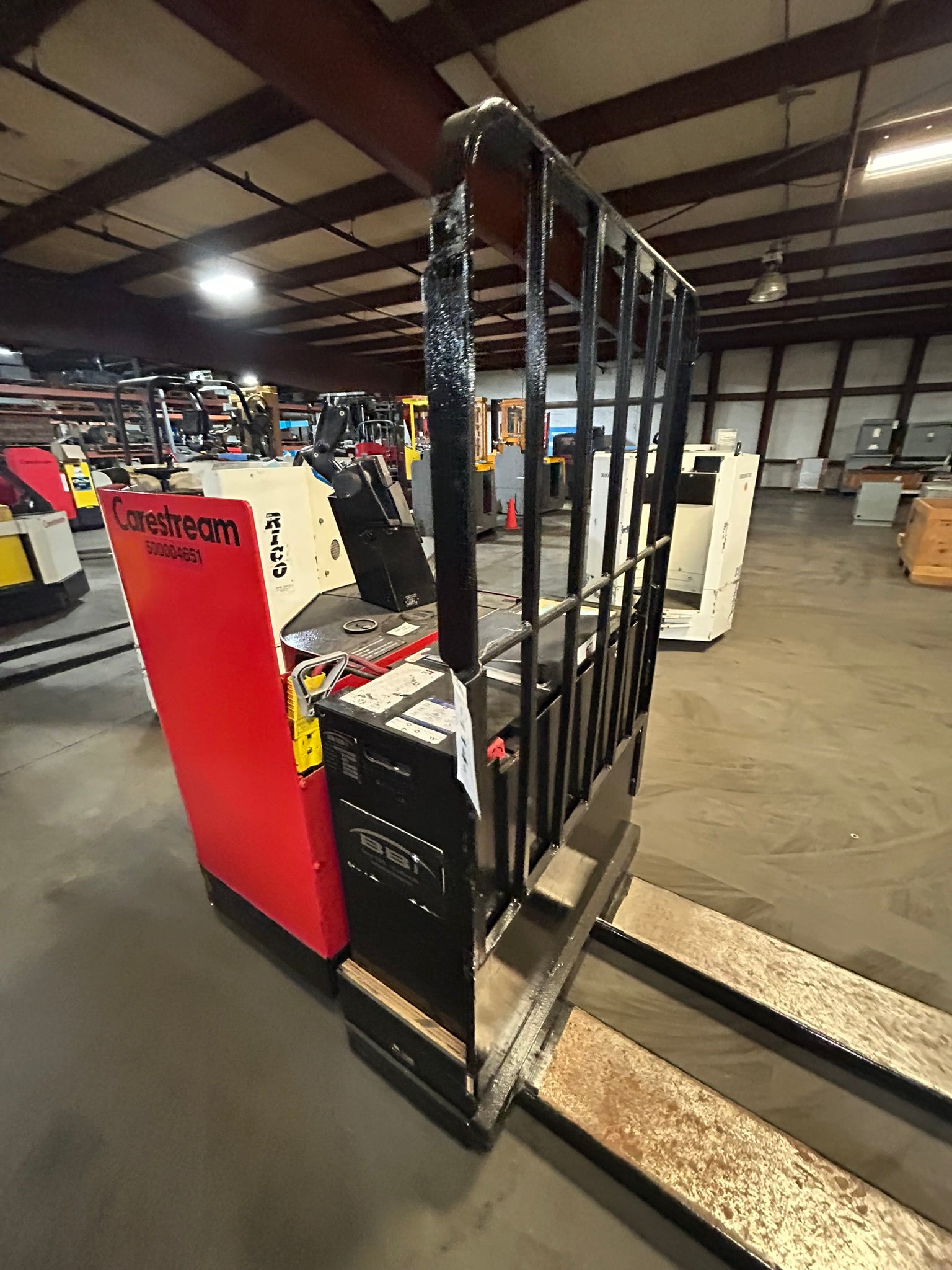 Crown 80PR-28-3 Electric Pallet Jack Stand-Up Rider Lift Long Forks 8000 Lb. 24V