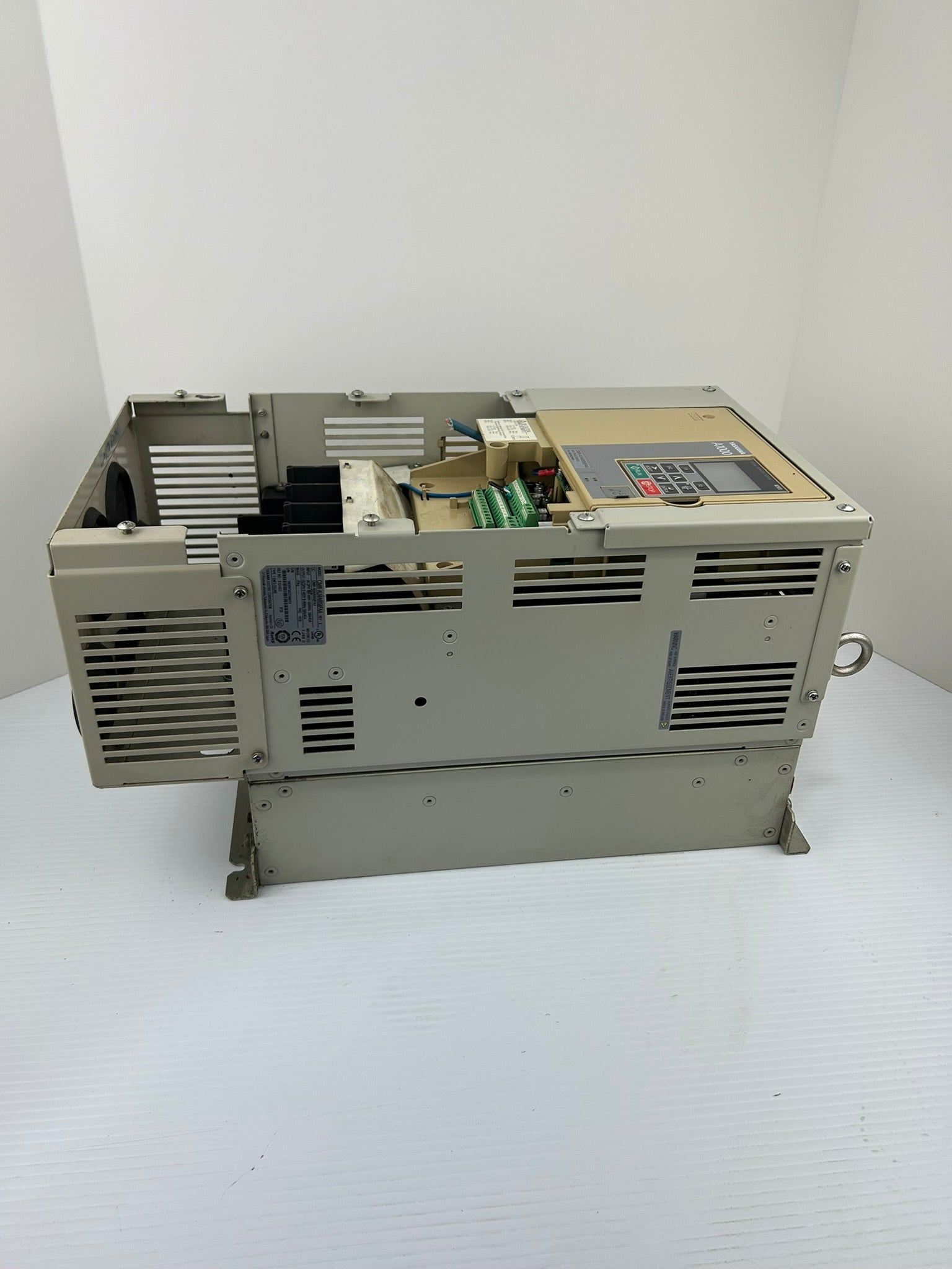 Yaskawa Electric CIMR-AU4A0058FAA Industrial AC Drive Rev E - Missing Top Cover