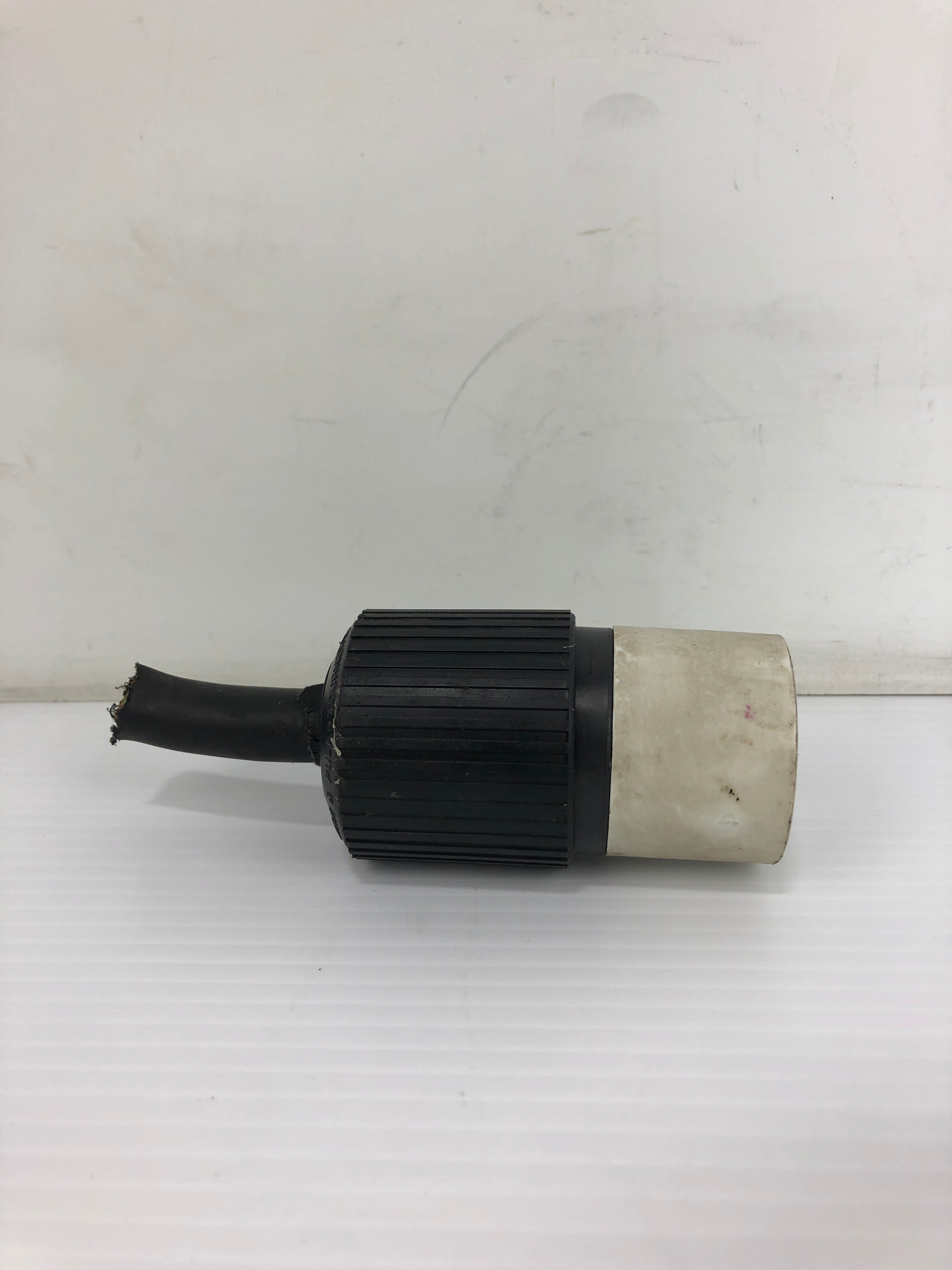 Hubbell Bryant Turn and Pull Receptacle NEMA L15-20 20A 250V 3PH