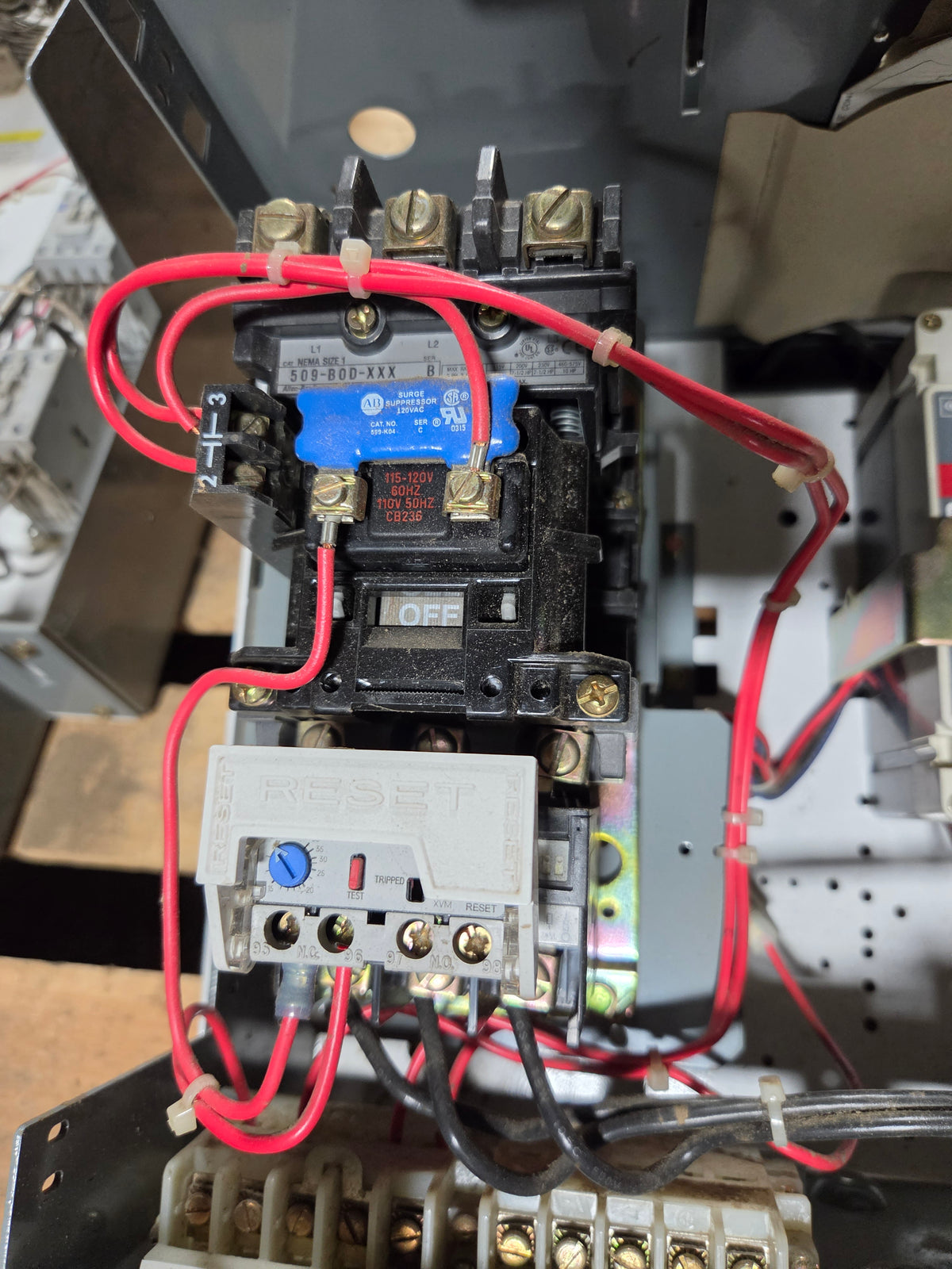 Allen-Bradley MCC Bucket 2113B Size 1 FVNR 10HP 3PH 480V 30A Breaker - No Door