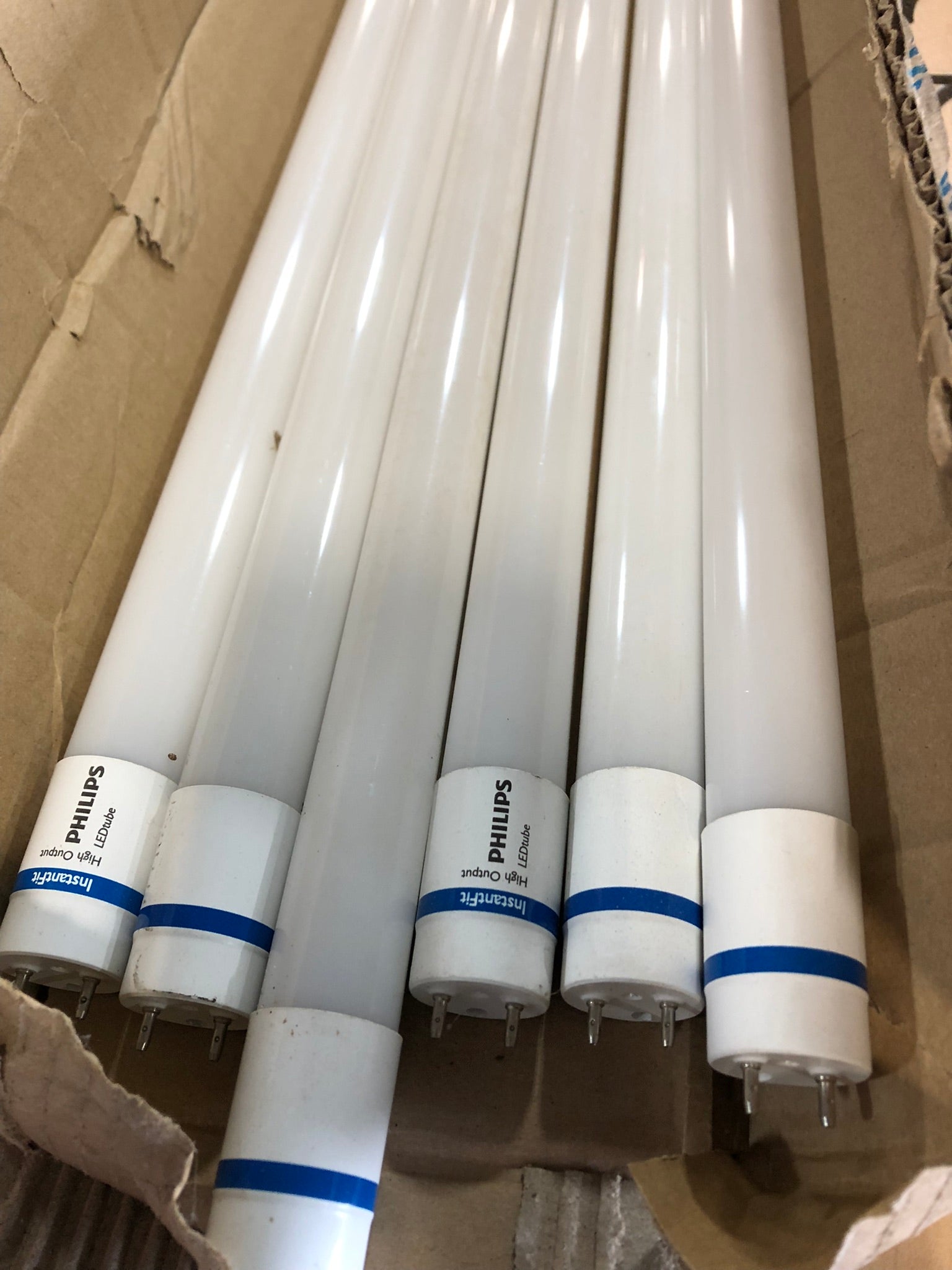 Philips 468306 14T8/48-3000 IF 10/1 InstaFit High Output LED Tube Light Bulb 14W