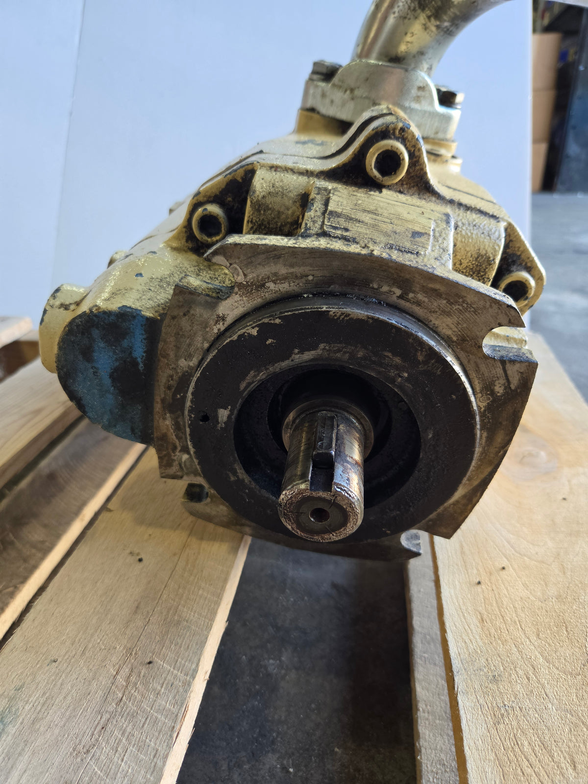 Vickers PVM098ER09GS02AAA28000000A0A Variable Hydraulic Piston Pump 123AL00062A