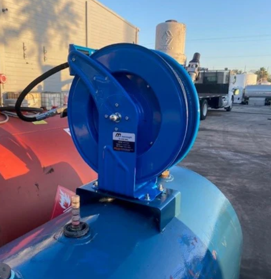 Industrial Hose Reel Air Water 3/8" x 50' Hose 300 PSI Macnaught M3D-AW-37550 ***