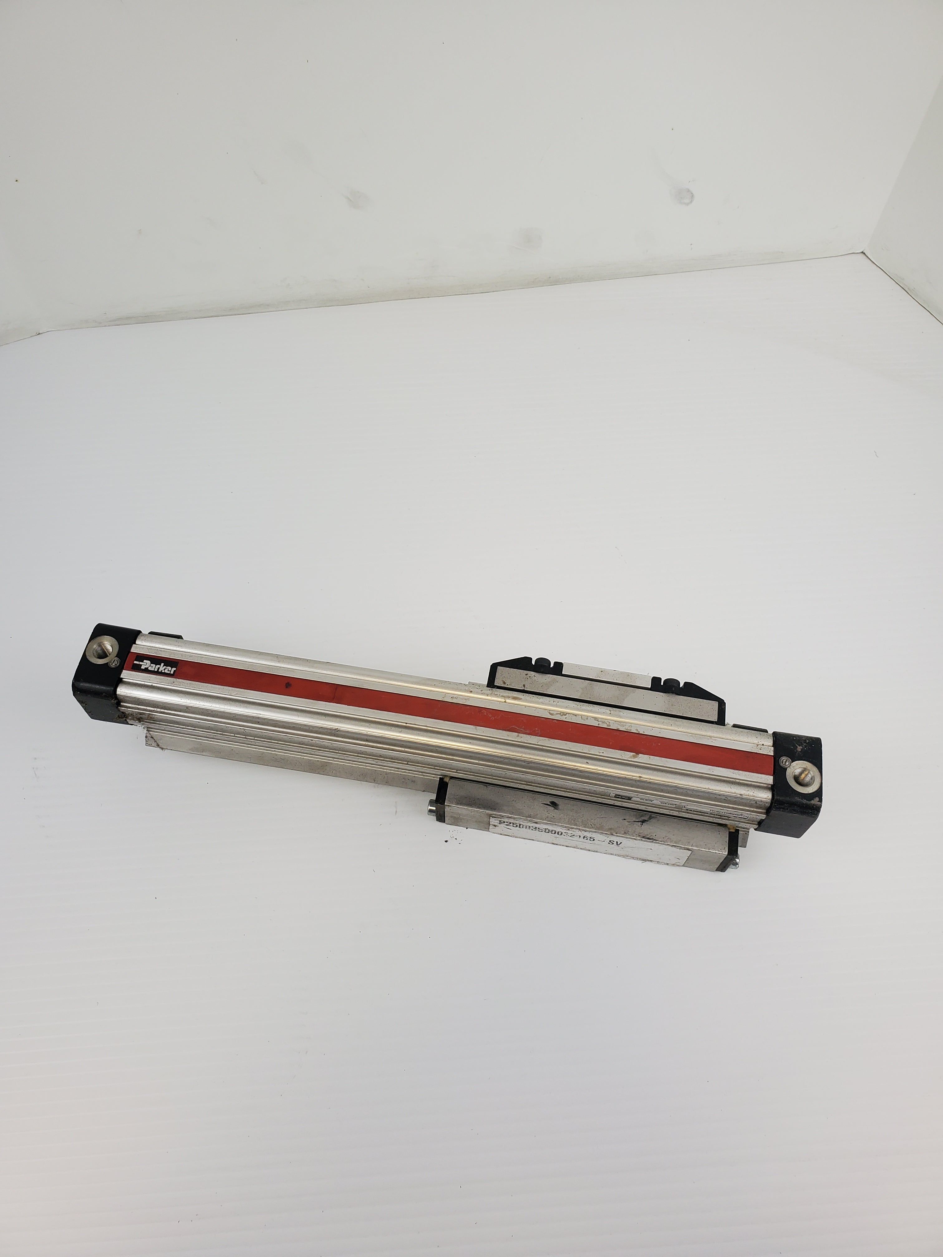 Parker P25003500032-00165 Pneumatic Rodless Linear Actuator