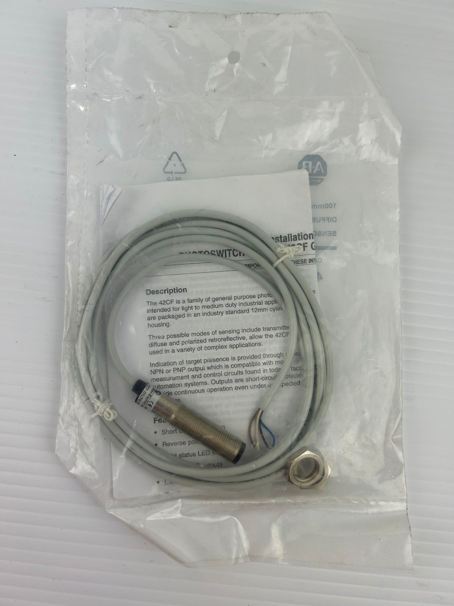 Allen Bradley 42CF-D1LPA1-A2 Diffuse Sensor 100mm Series A Photosensor