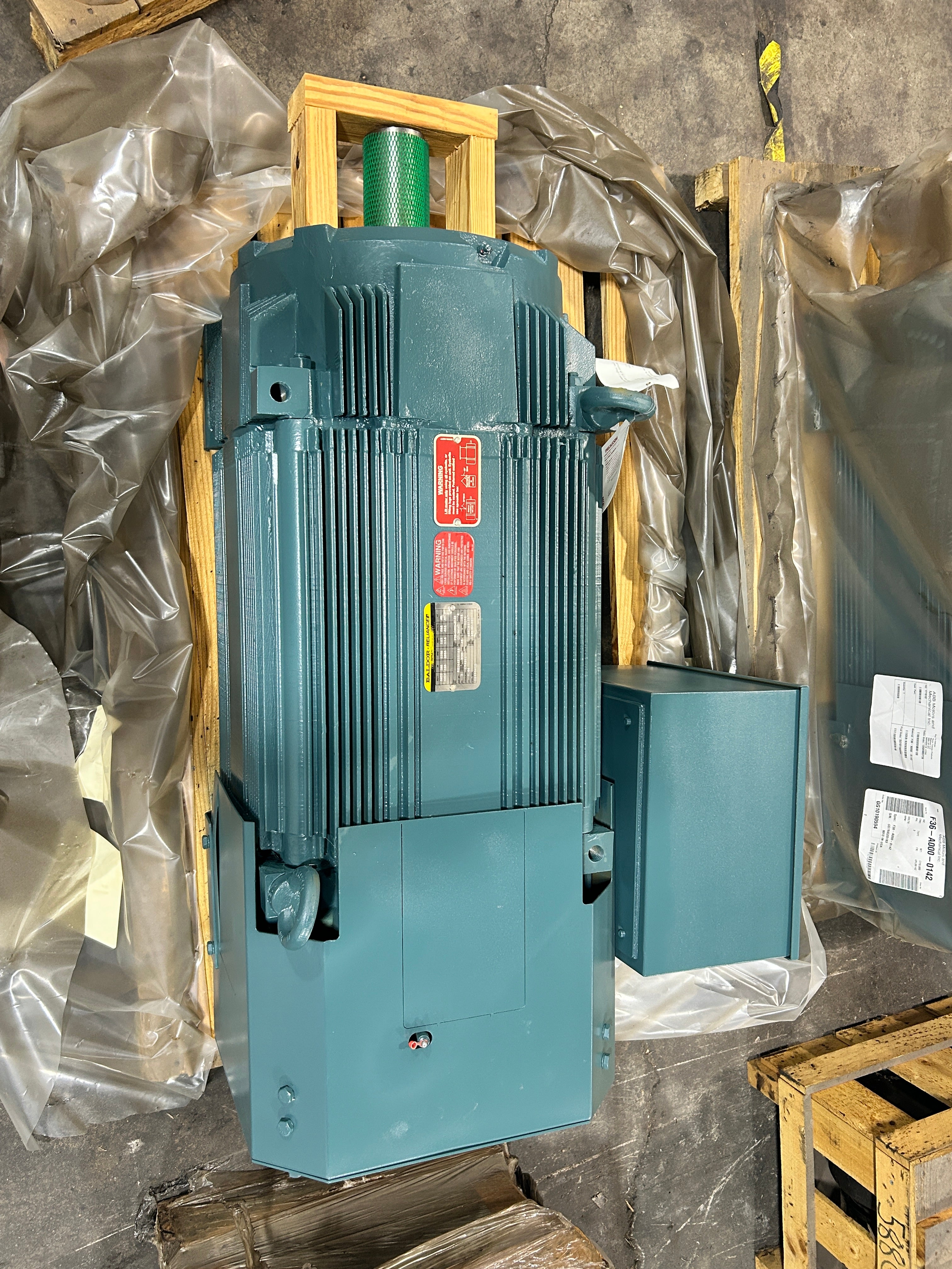 ABB Baldor Reliance 100HP Inverter Duty AC Motor F36-A000-0142 TEFC 460V 3PH
