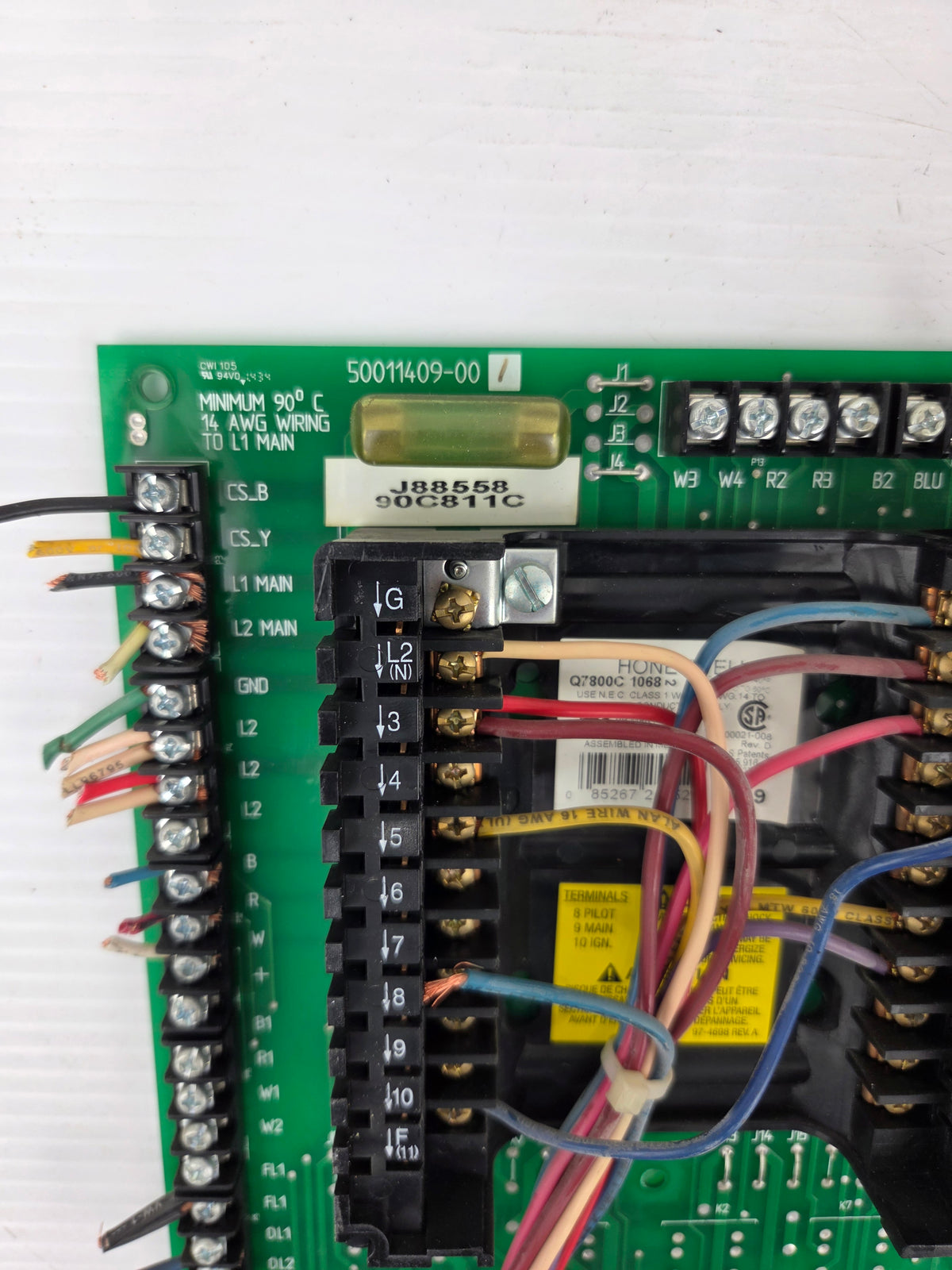 Honeywell Q7800C 1068 Power Flame Burner Control Board 50011409-001 50011408