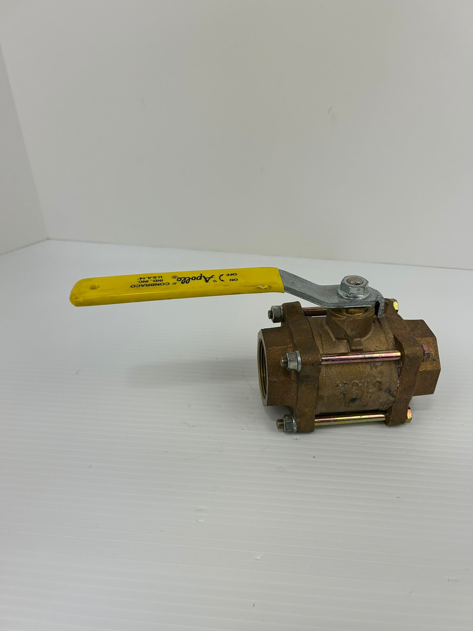 Apollo 600 CWP Ball Valve 1-1/2"