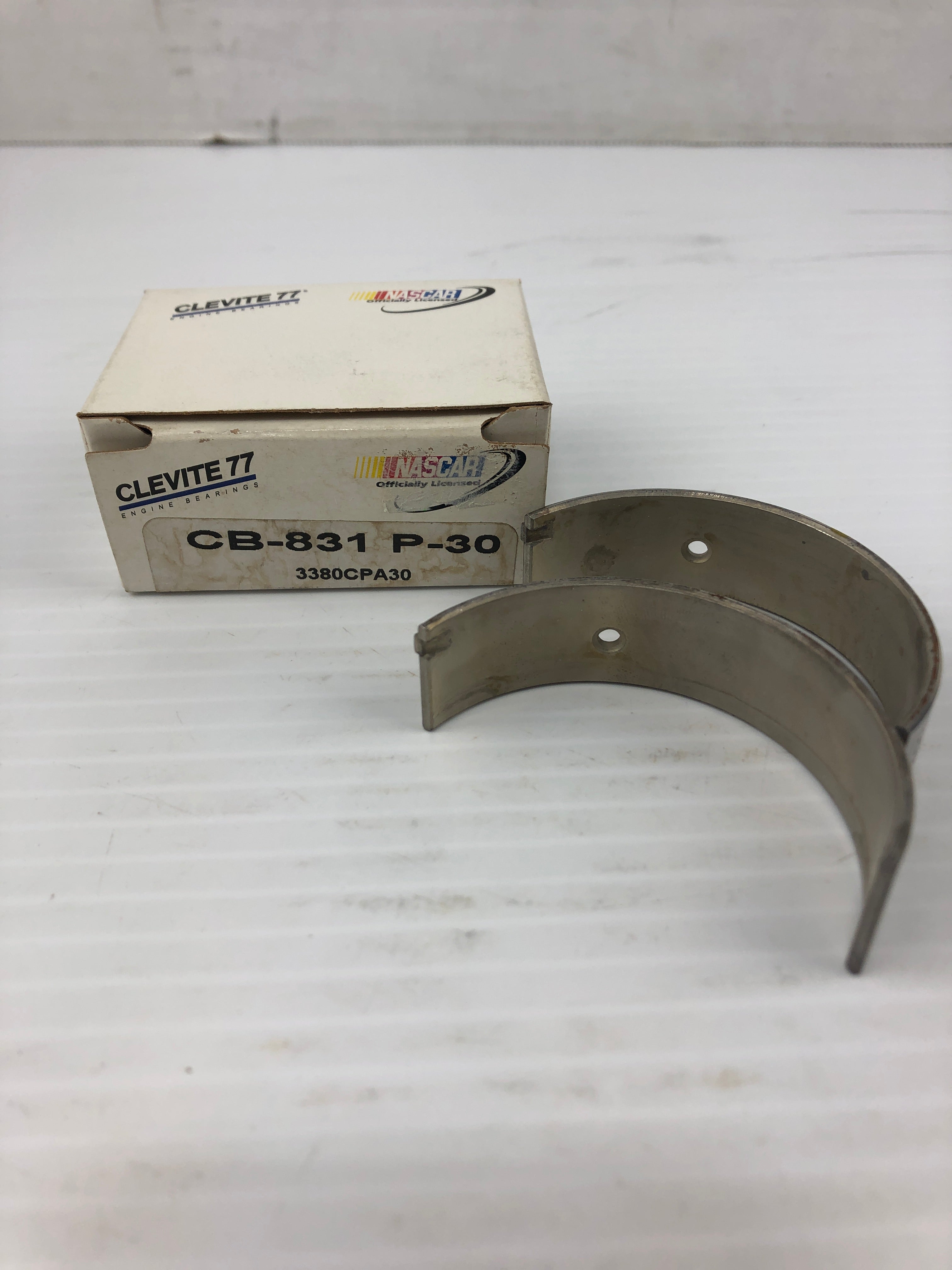 Clevite CB831P30 Engine Connecting Rod Bearing Pair CB-831 P-30