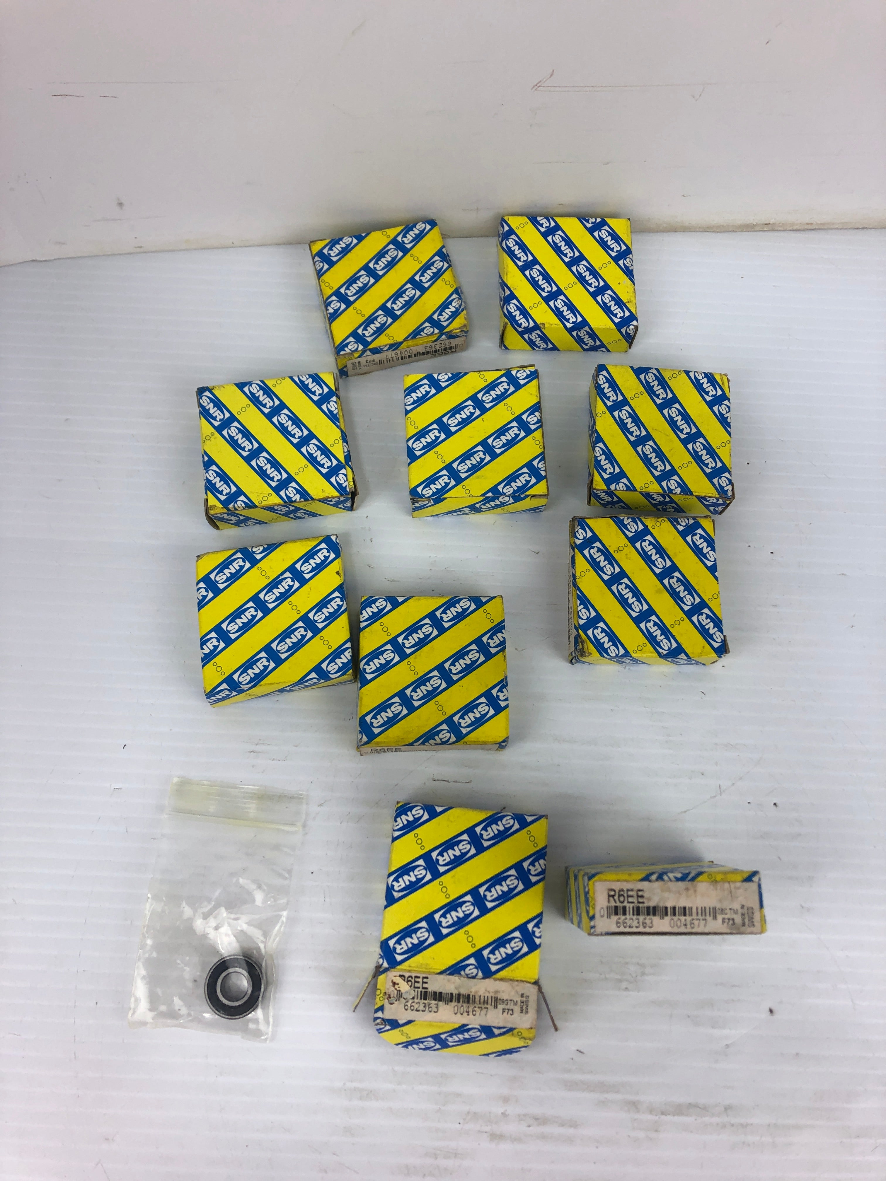 SNR R6EE Ball Bearing - Lot of 10