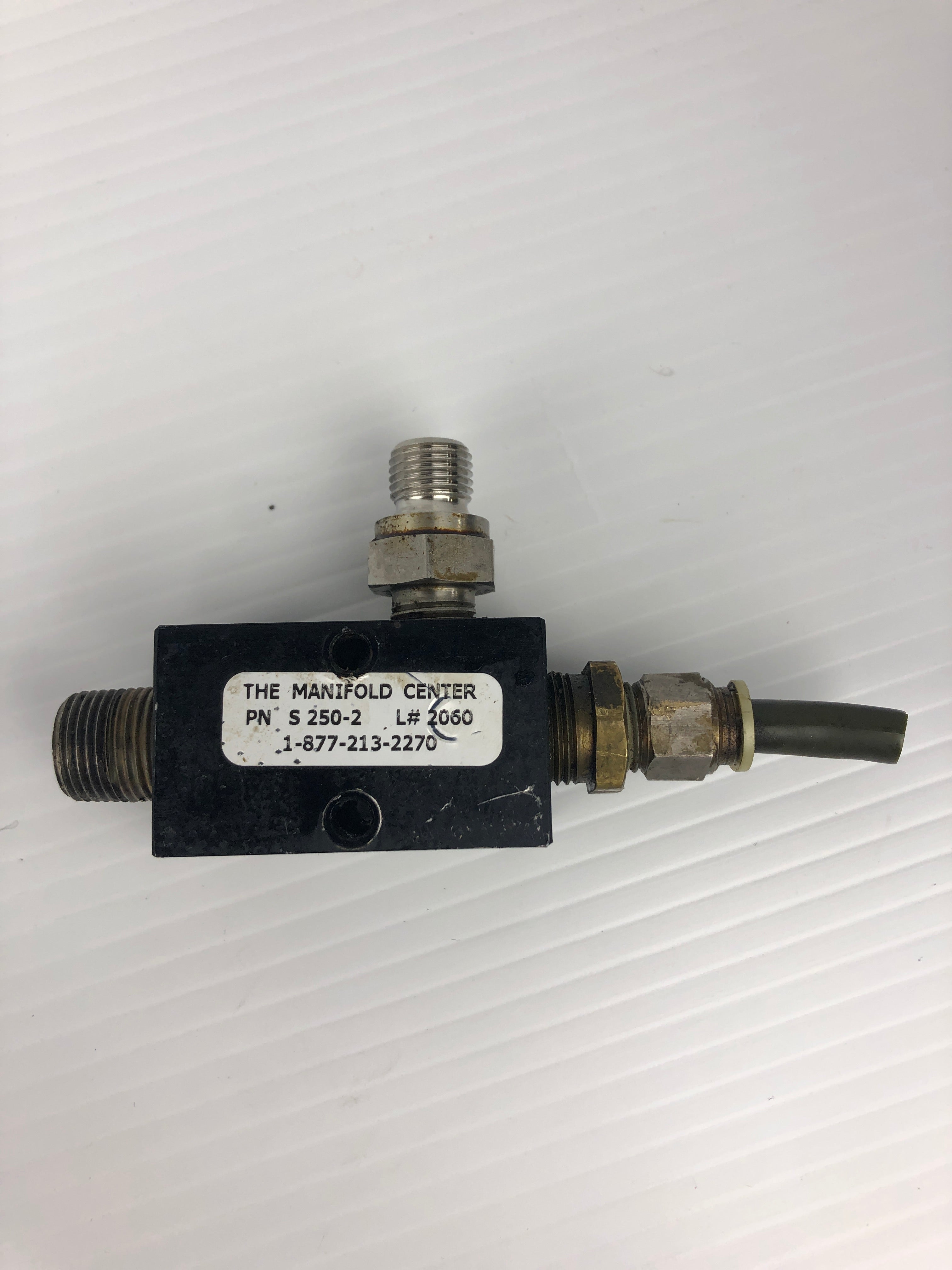 The Manifold Center S 250-2 Single Row Aluminum Manifold