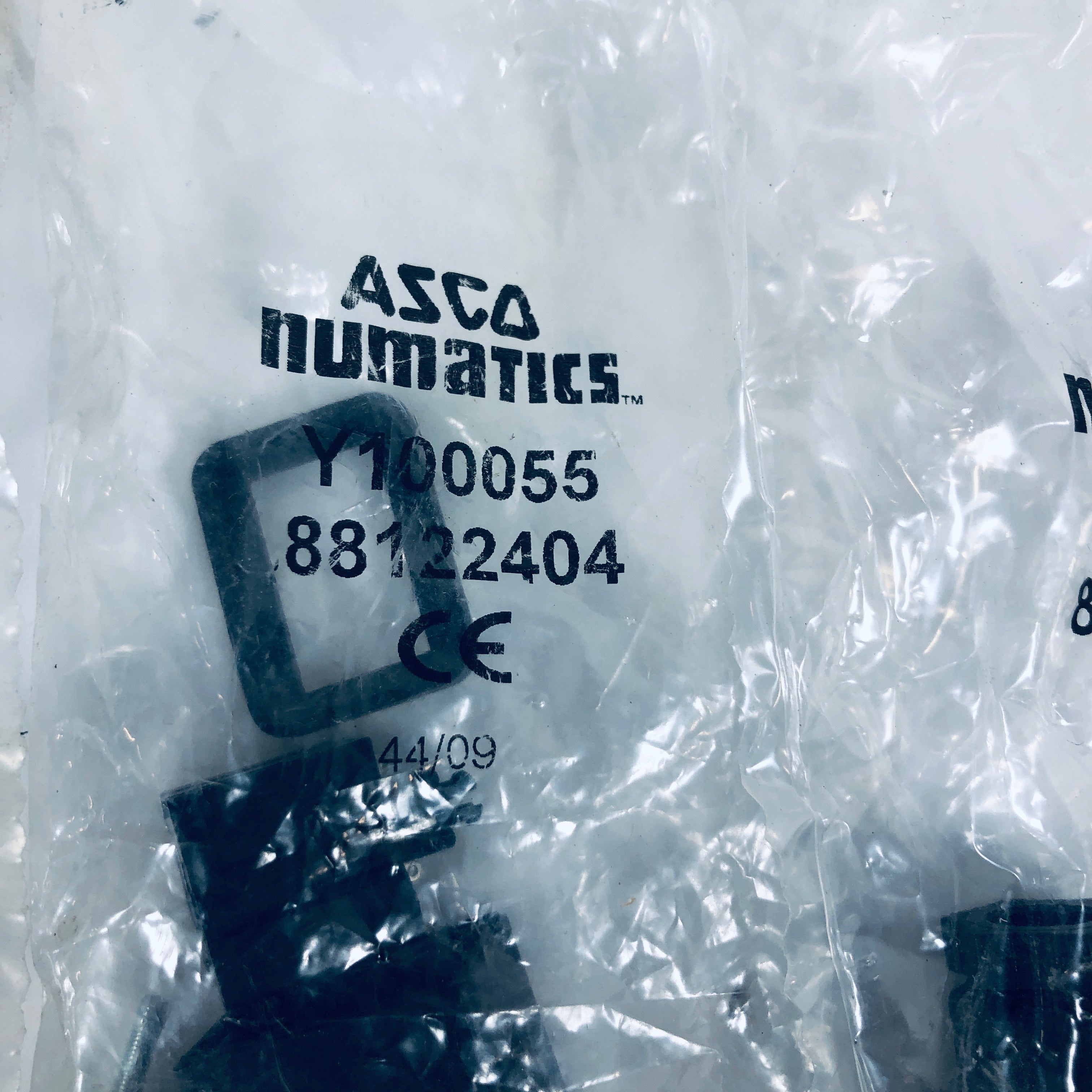 Asco Numatics Connector Y100055 88122404 - Lot of 4