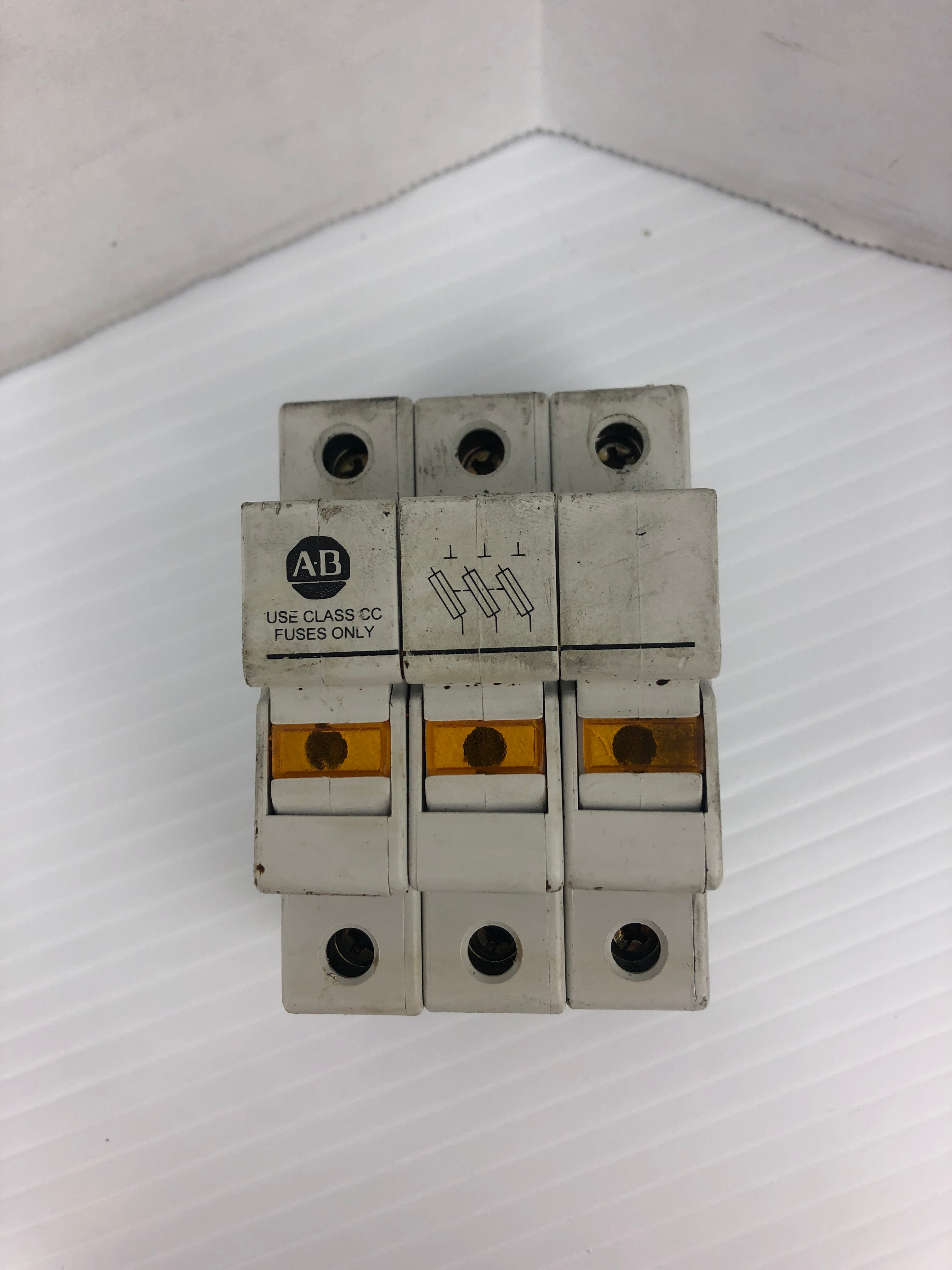 Allen-Bradley 1492-FB3C30-L Fuse Holder Ser. A 600V 30A 3P