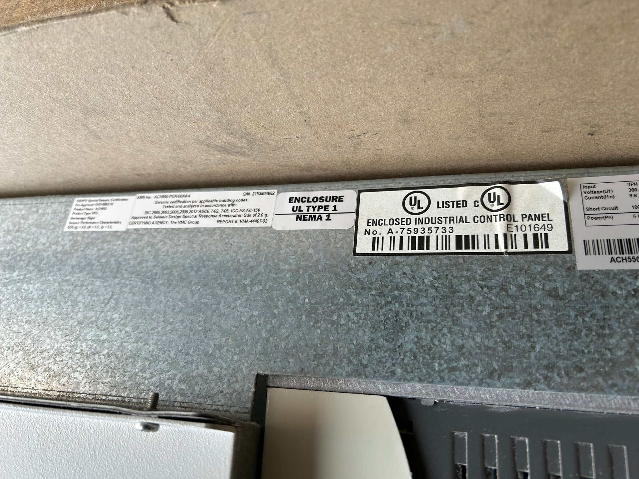 ABB ACH550-PCR-08A8-4 VFD Drive 480V 3PH 5HP with Disconnect Switch Enclosure