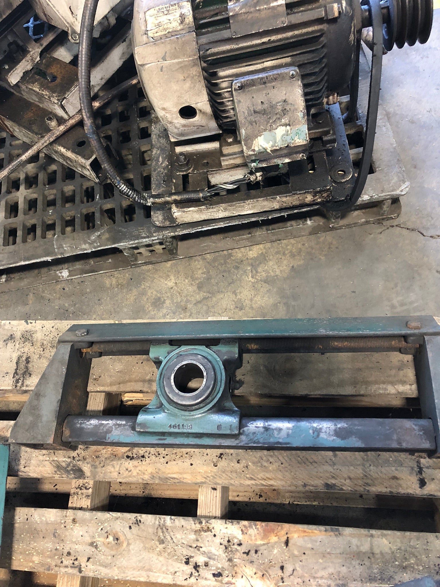 Steel Take-Up Bearing with Frame 29'' x 9''