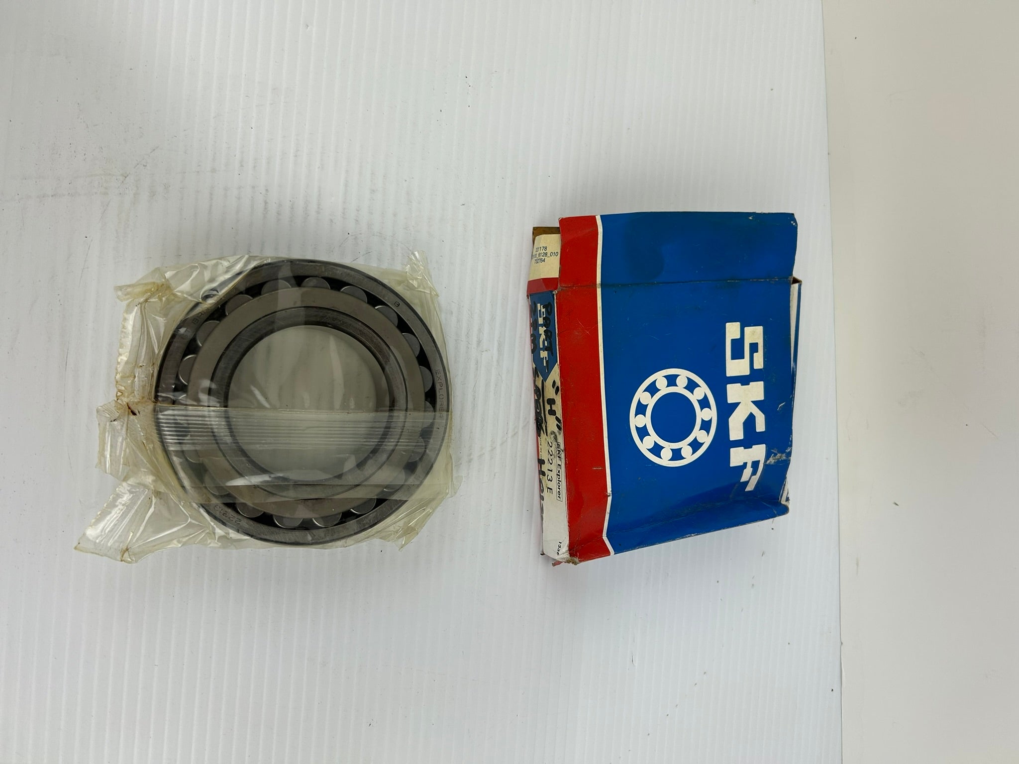 SKF 22213 E Spherical Roller Bearing 22213E