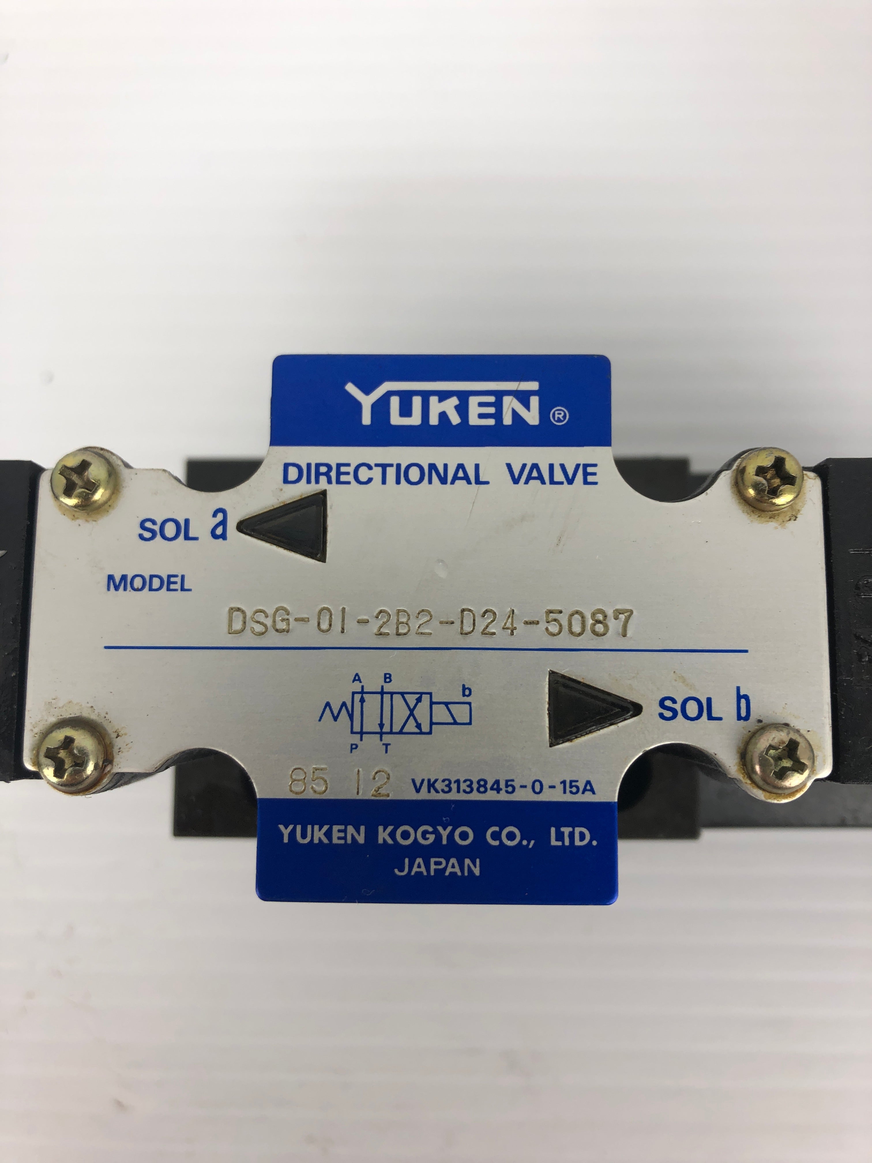 Yuken DSG-01-2B2-D24-5087 Directional Valve
