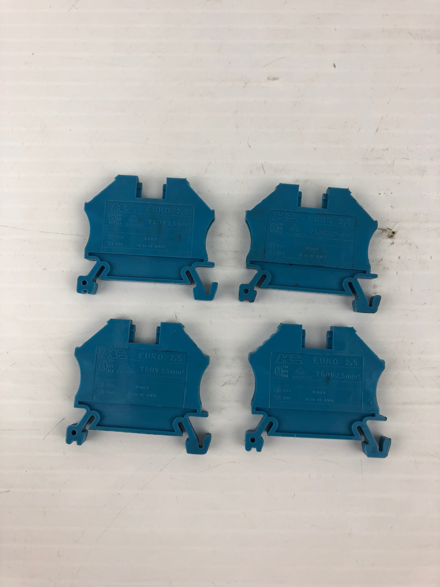 Morsettitalia Euro 2.5 DIN Rail Mount Terminal Blocks - Lot of 4