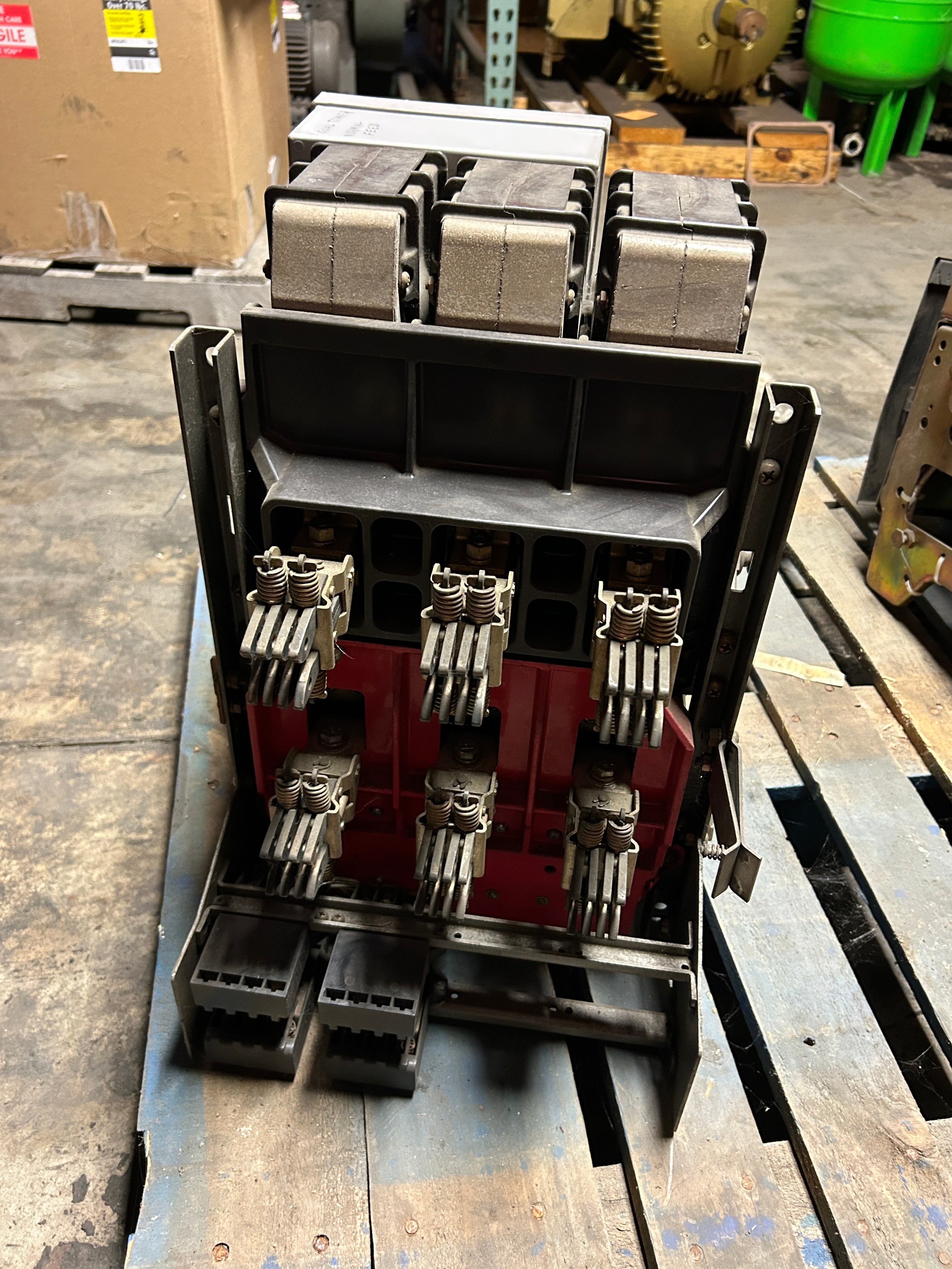 ABB K-600S K-Line Power Circuit Breaker 600A K600S with Solid State Trip SS