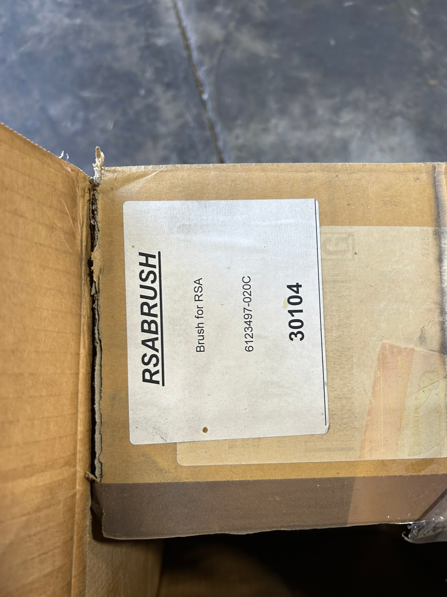 Kent 388.27K.45 Wide Face Deburring Brush 12"x18" .014" 6123486-RSA-L 30104